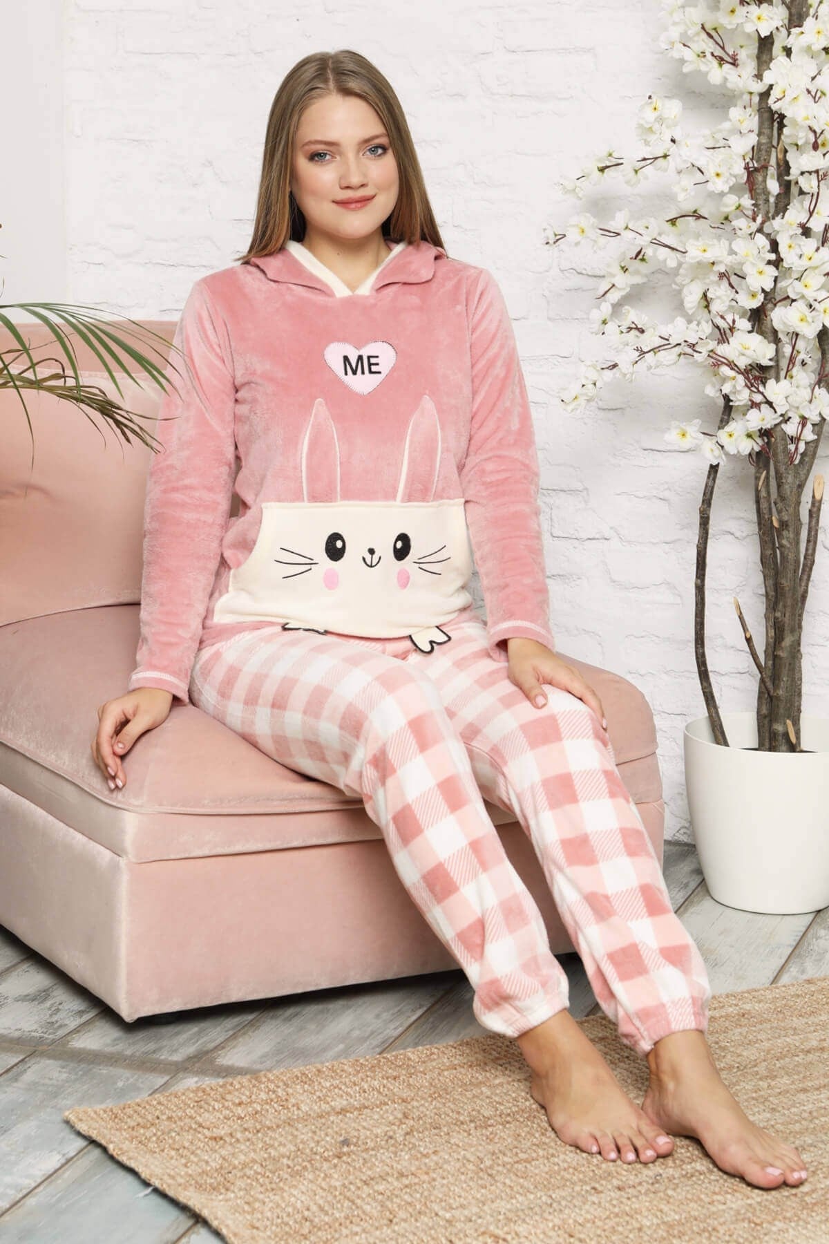 Kışlık Kadife Kapüşonlu Pijama Takımı