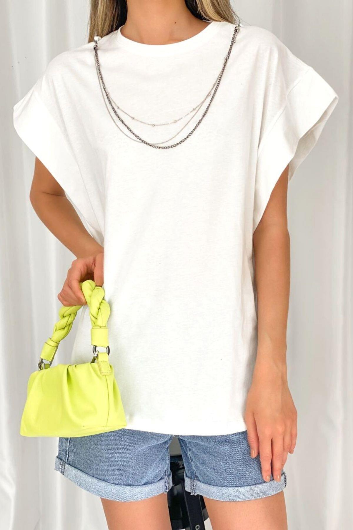 Kolsuz Kolyeli Basic T-Shirt Beyaz
