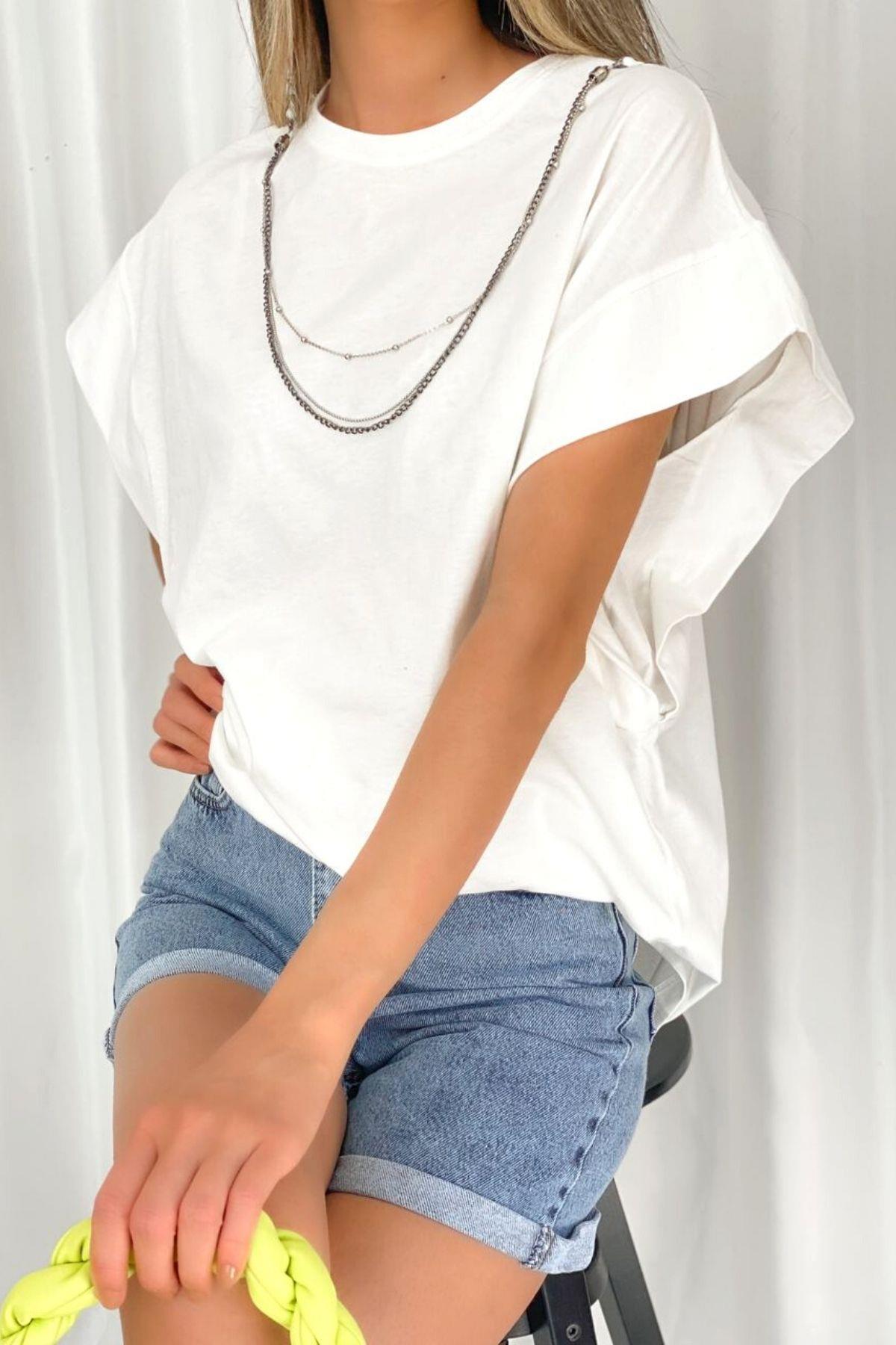 Kolsuz Kolyeli Basic T-Shirt Beyaz