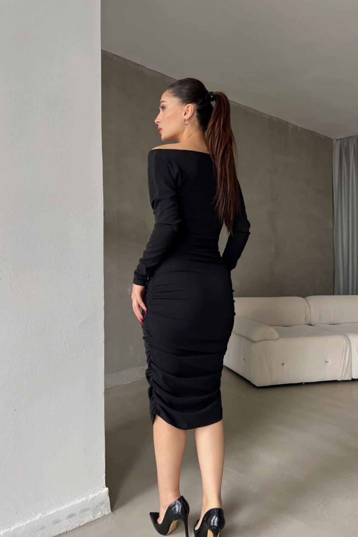 Kruvaze Yaka Drape Detaylı Sandy Kumaş Midi Elbise Siyah