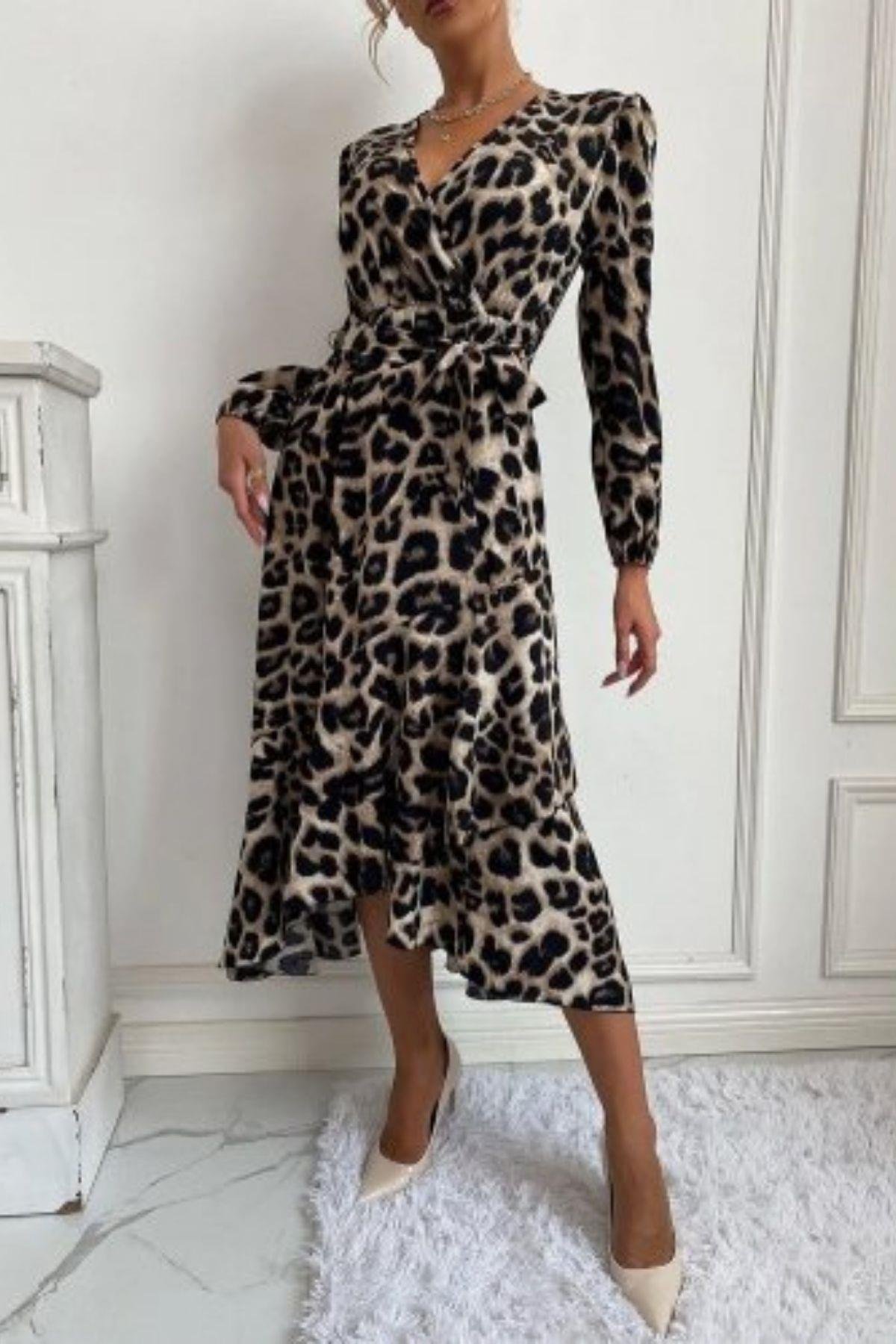 Kruvaze Yaka Kuşaklı Midi Boy Desenli Elbise Leopar