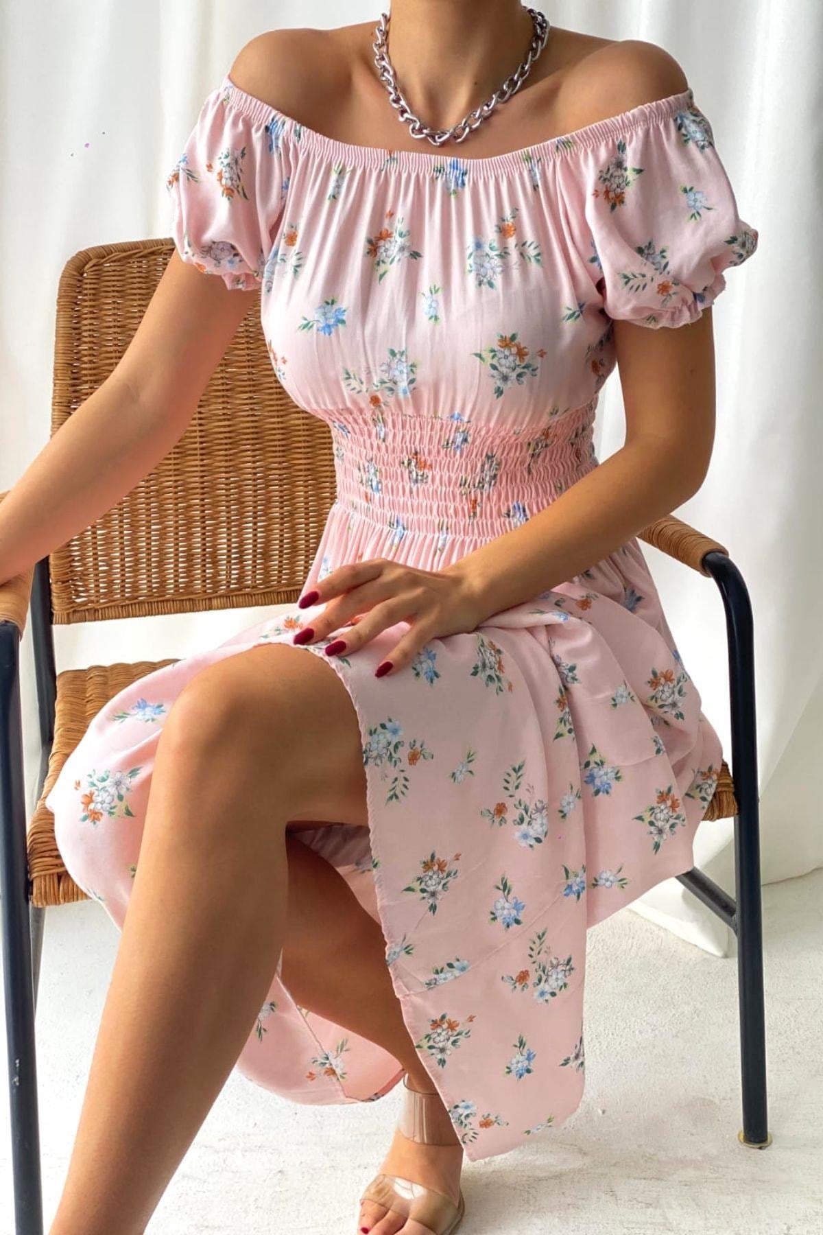 Madonna Yaka Gipeli Elbise Açık Pembe