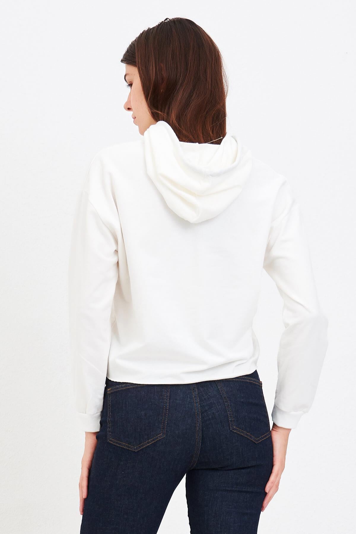 Nakışlı Sweatshirt Beyaz