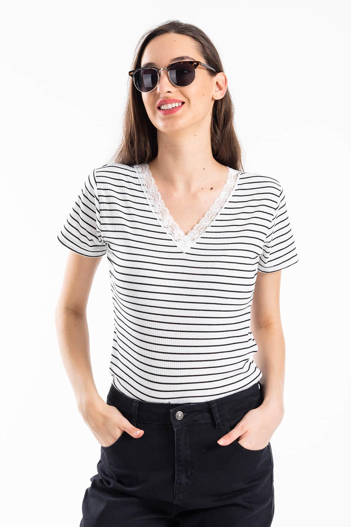 Ön Arka V Yaka Kaşkorse T-Shirt Beyaz