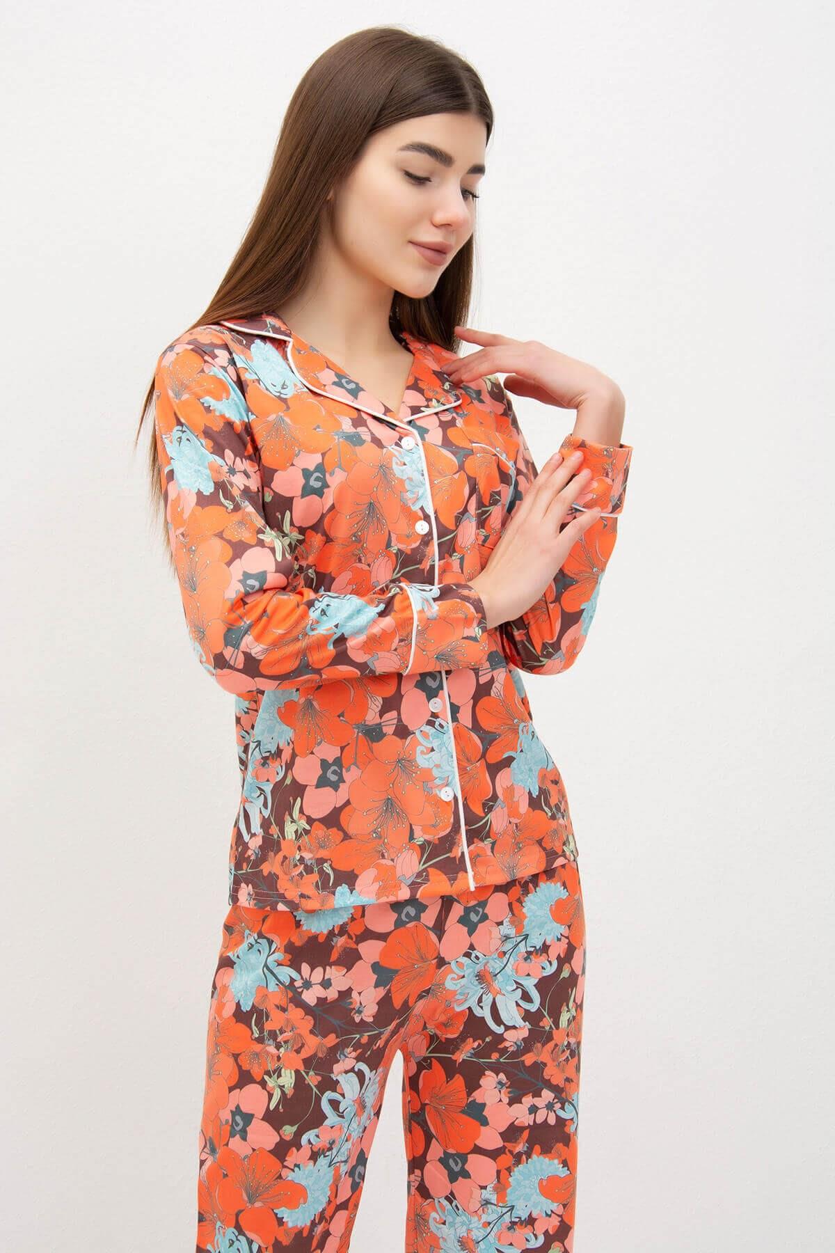 Önden Düğmeli Çiçekli Viskon Pijama Takımı