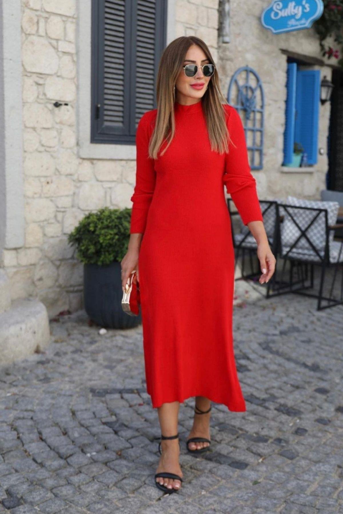 Uzun Kollu Balıkçı Yaka Arkadan Pencere Detaylı Elbise