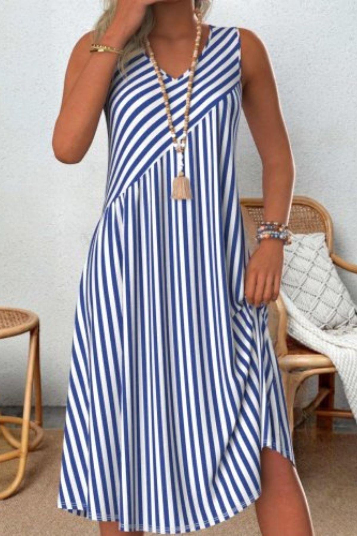 V Yaka Rahat Kesim Çizgili Viskon Elbise Mavi