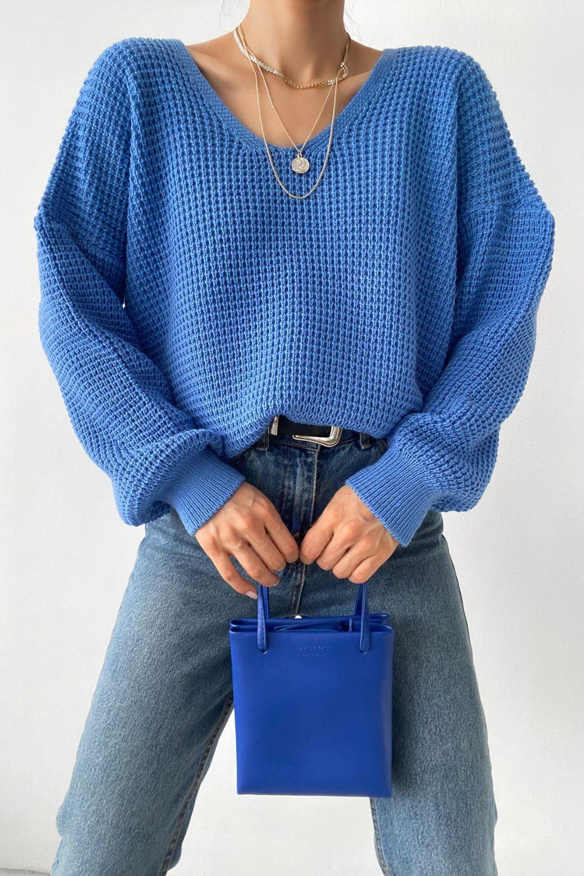 V Yaka Selanik Basic Kazak Mavi