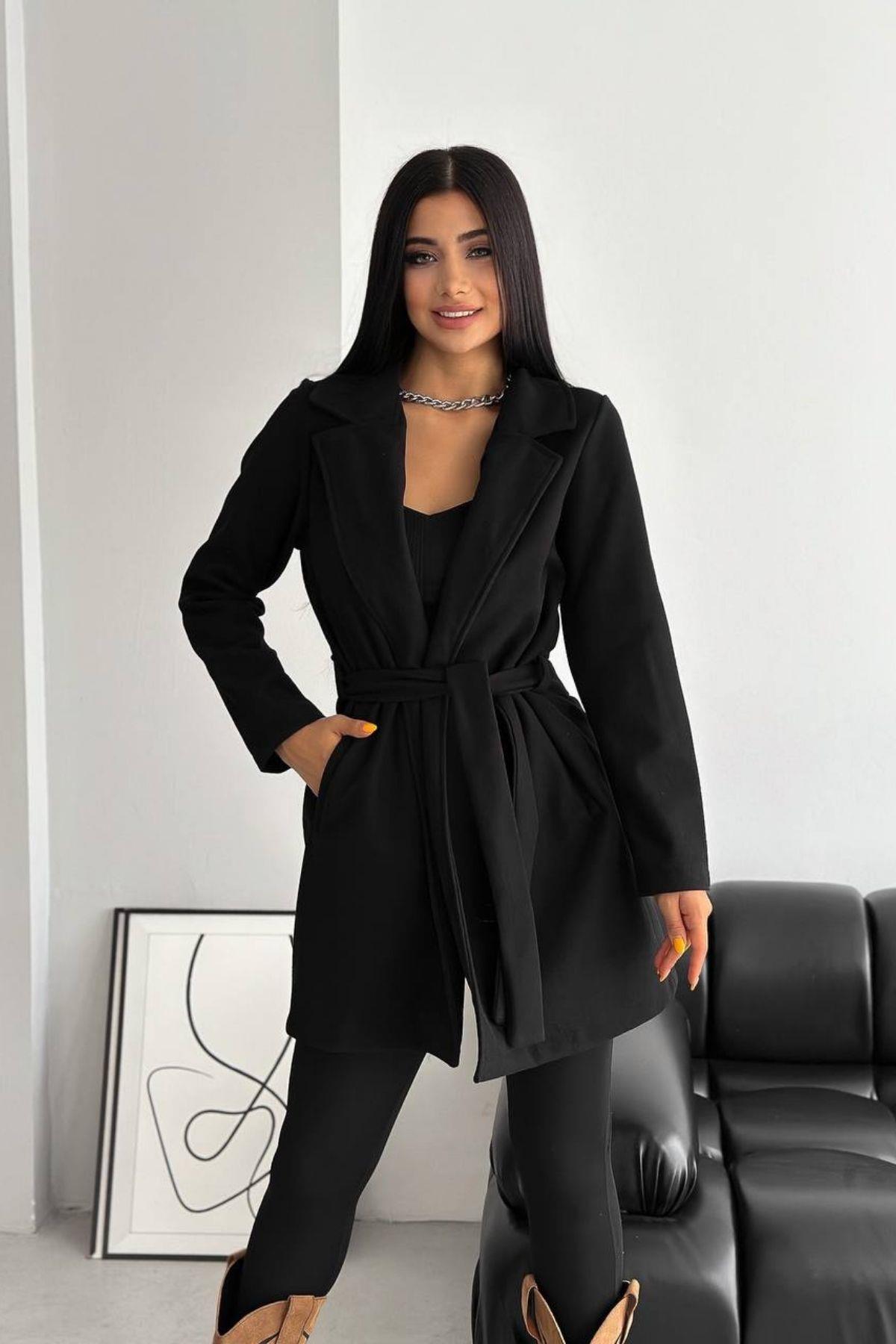 Vanessa Kuşaklı Cepli Likralı Kısa Kaban Siyah