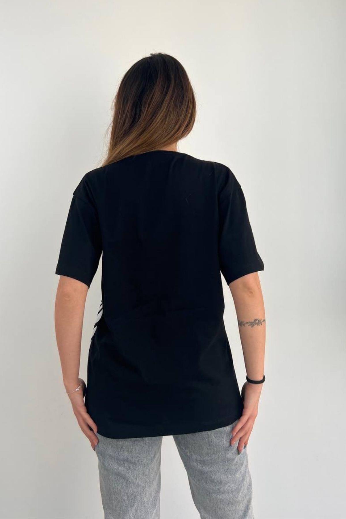 Zebra Baskılı Basic Kısa Kollu T-Shirt Siyah