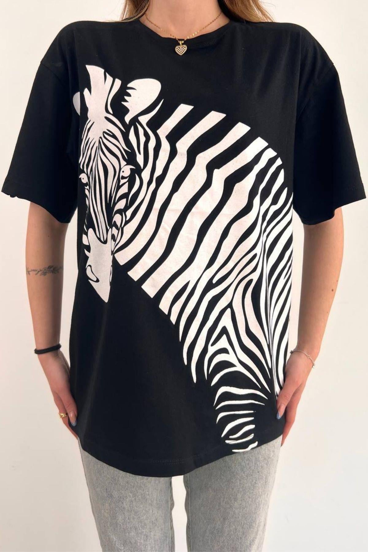 Zebra Baskılı Basic Kısa Kollu T-Shirt Siyah