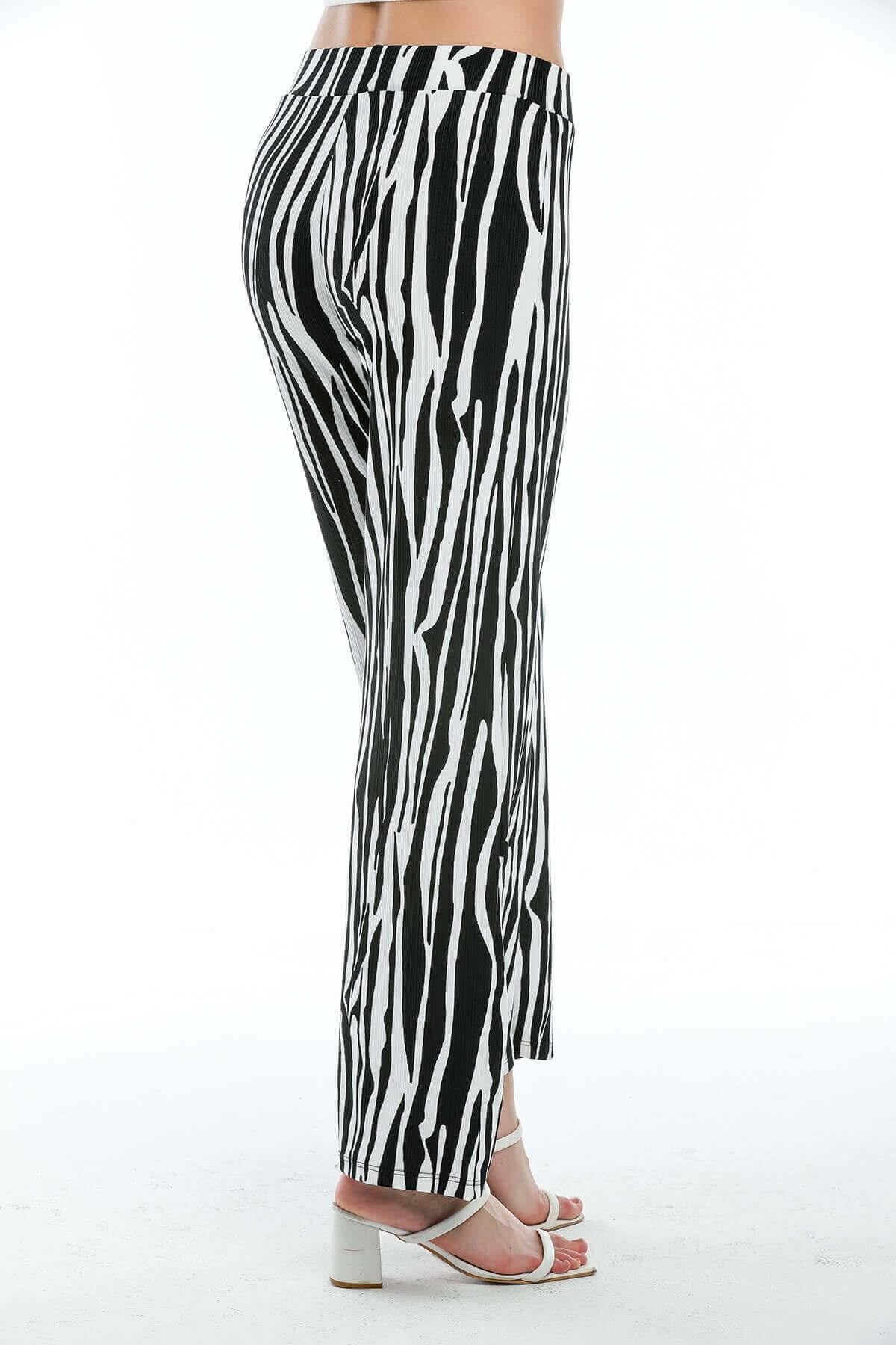 Zebra Desenli Bol Pantolon Beyaz
