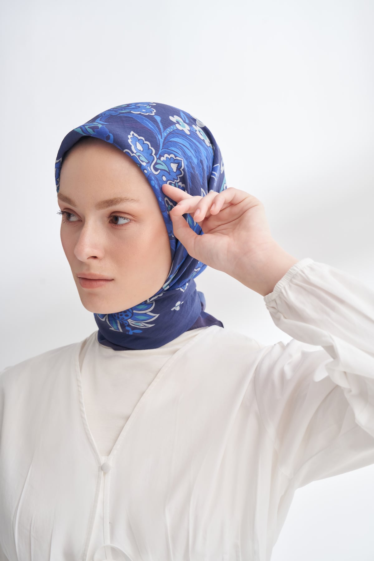ANATOLIAN BLOOM DESEN THE TENCEL EDIT EŞARP - GECE MAVİSİ