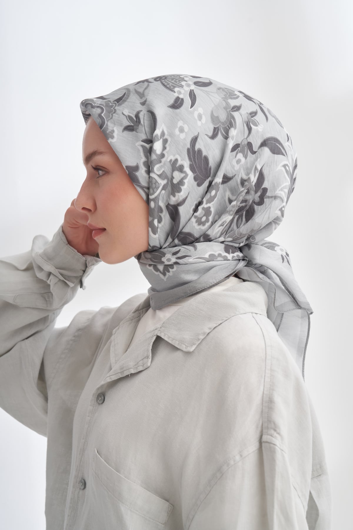 ANATOLIAN BLOOM DESEN THE TENCEL EDIT EŞARP - GÜMÜŞ