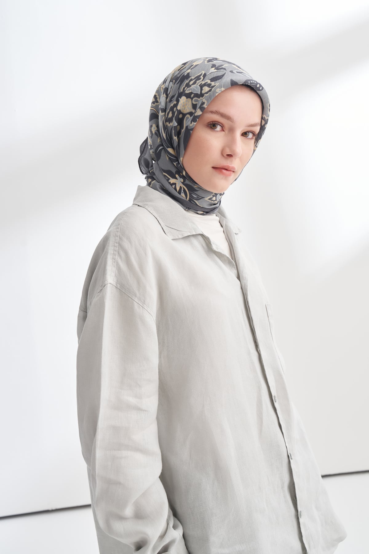 ANATOLIAN BLOOM DESEN THE TENCEL EDIT EŞARP - FÜME