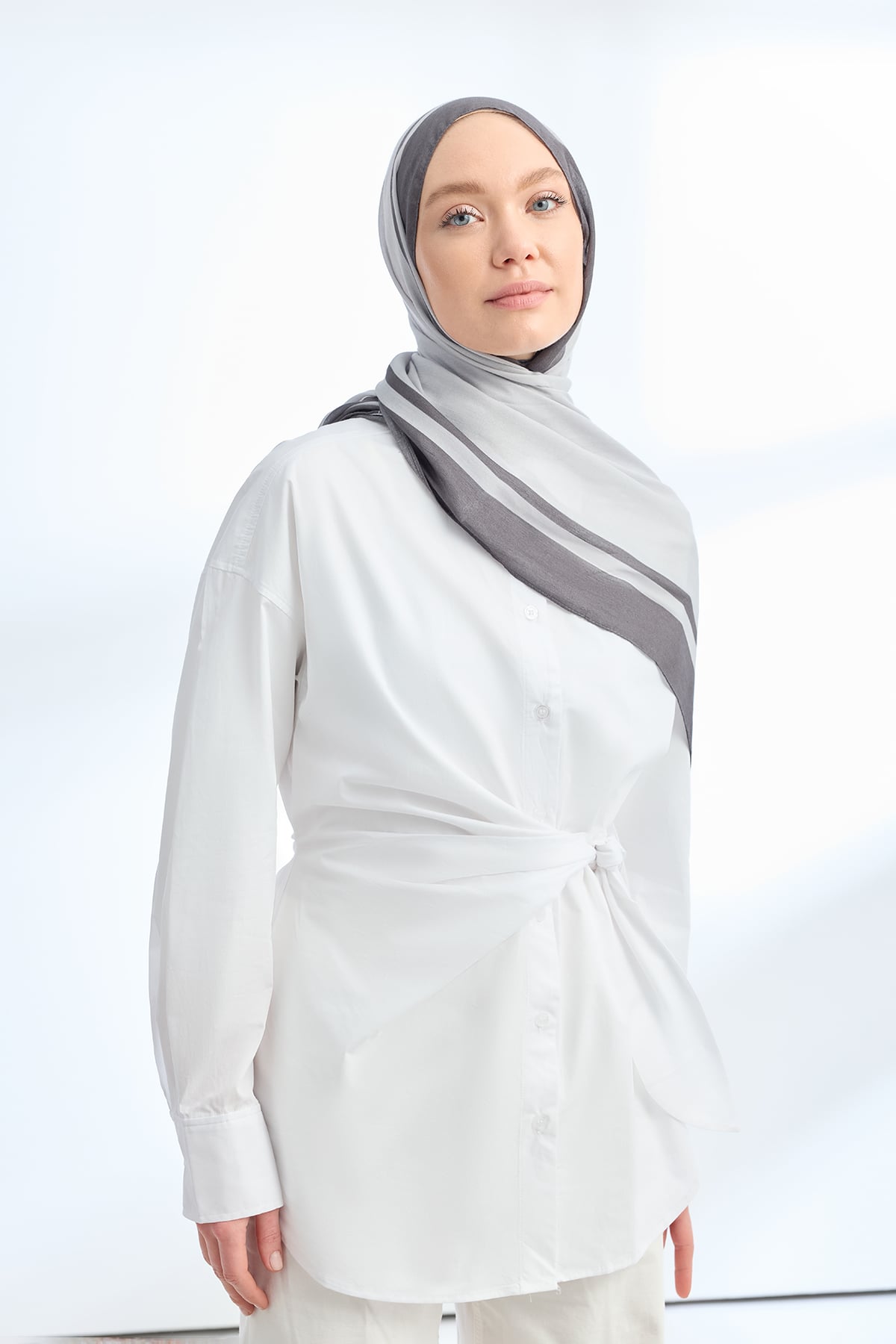 ELEGANT HARMONY FRAME DESEN ŞAL - GRİ - FÜME
