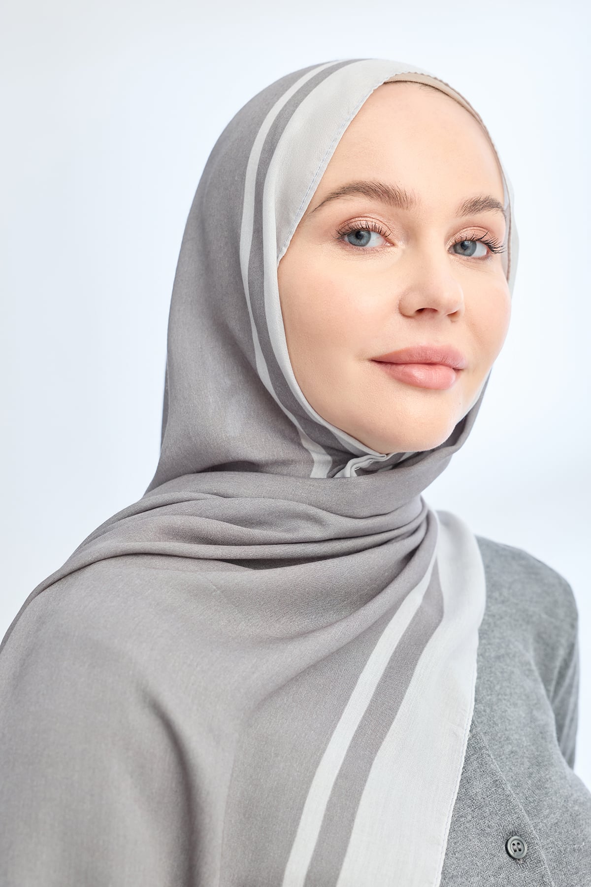 ELEGANT HARMONY FRAME DESEN ŞAL - GRİ - GÜMÜŞ