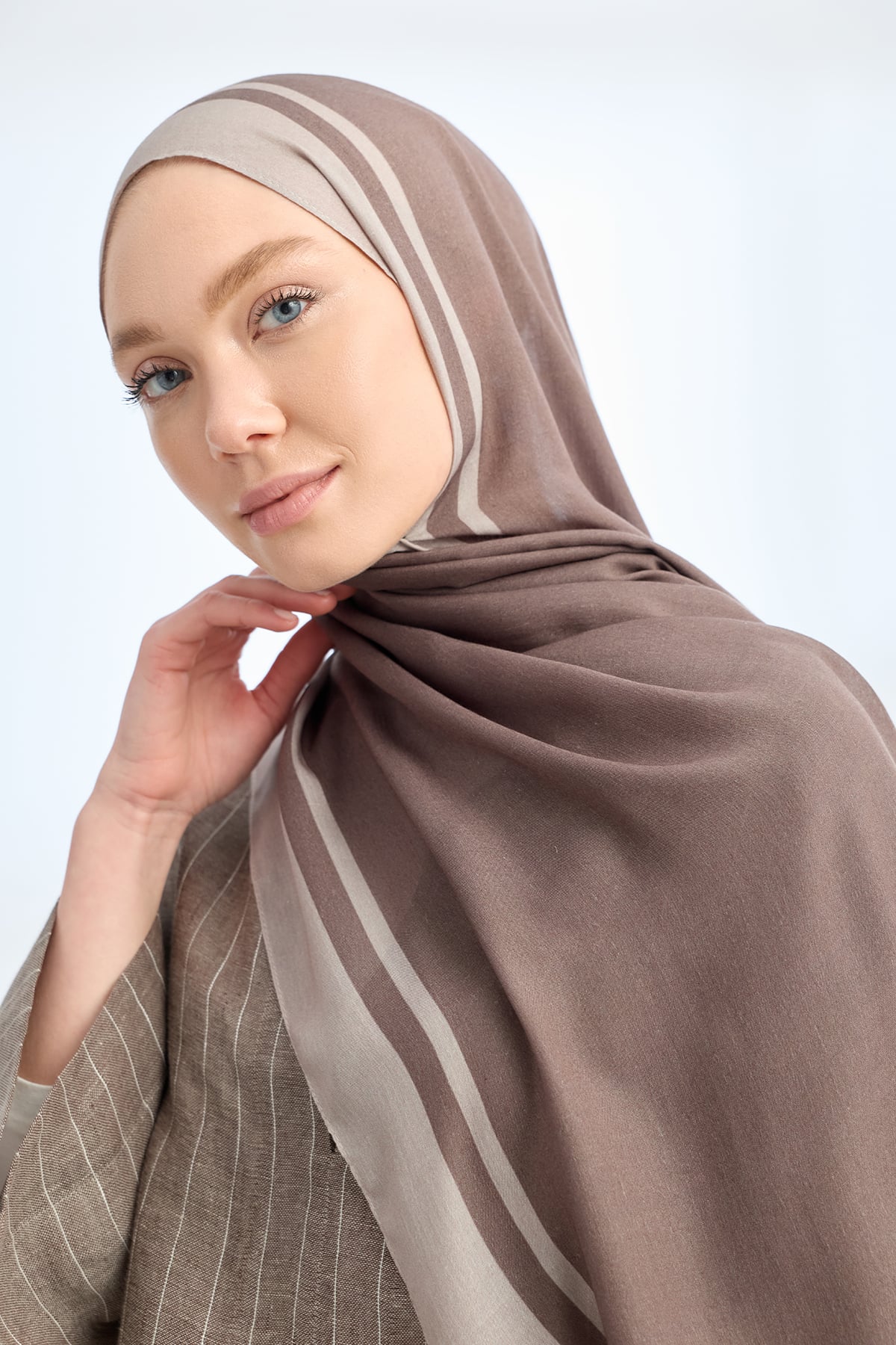 ELEGANT HARMONY FRAME DESEN ŞAL - KOYU VİZON