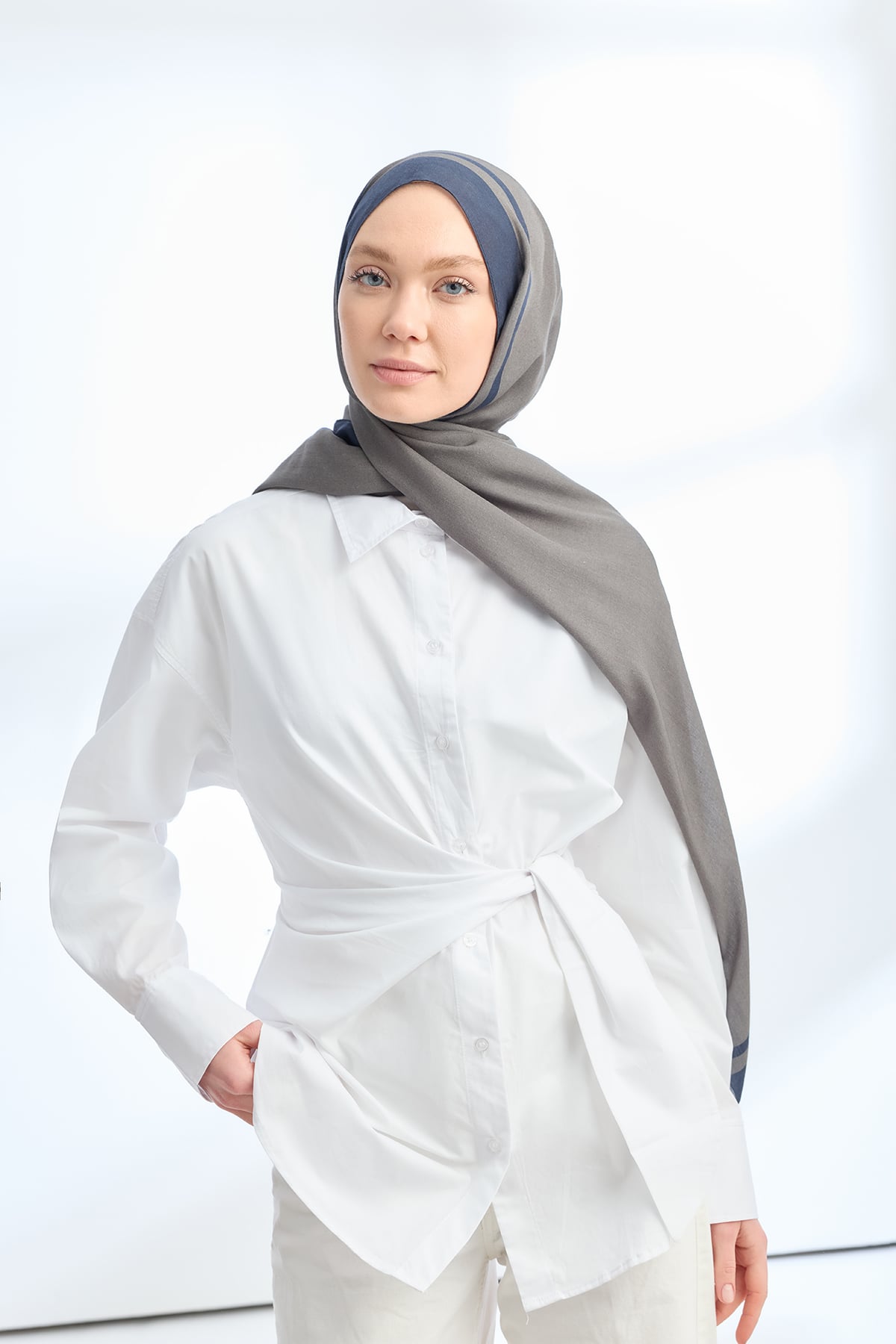 ELEGANT HARMONY FRAME DESEN ŞAL - KÜL