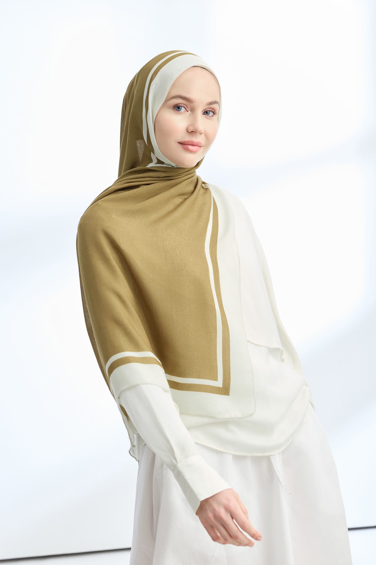 ELEGANT HARMONY FRAME DESEN ŞAL - YAĞ YEŞİLİ