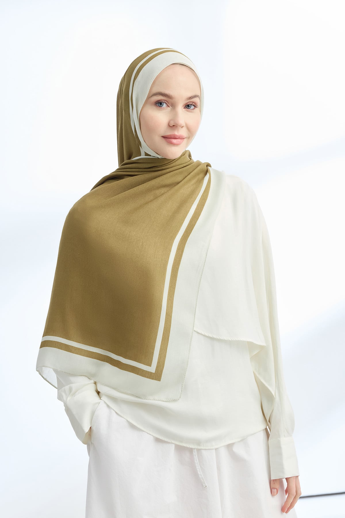 ELEGANT HARMONY FRAME DESEN ŞAL - YAĞ YEŞİLİ