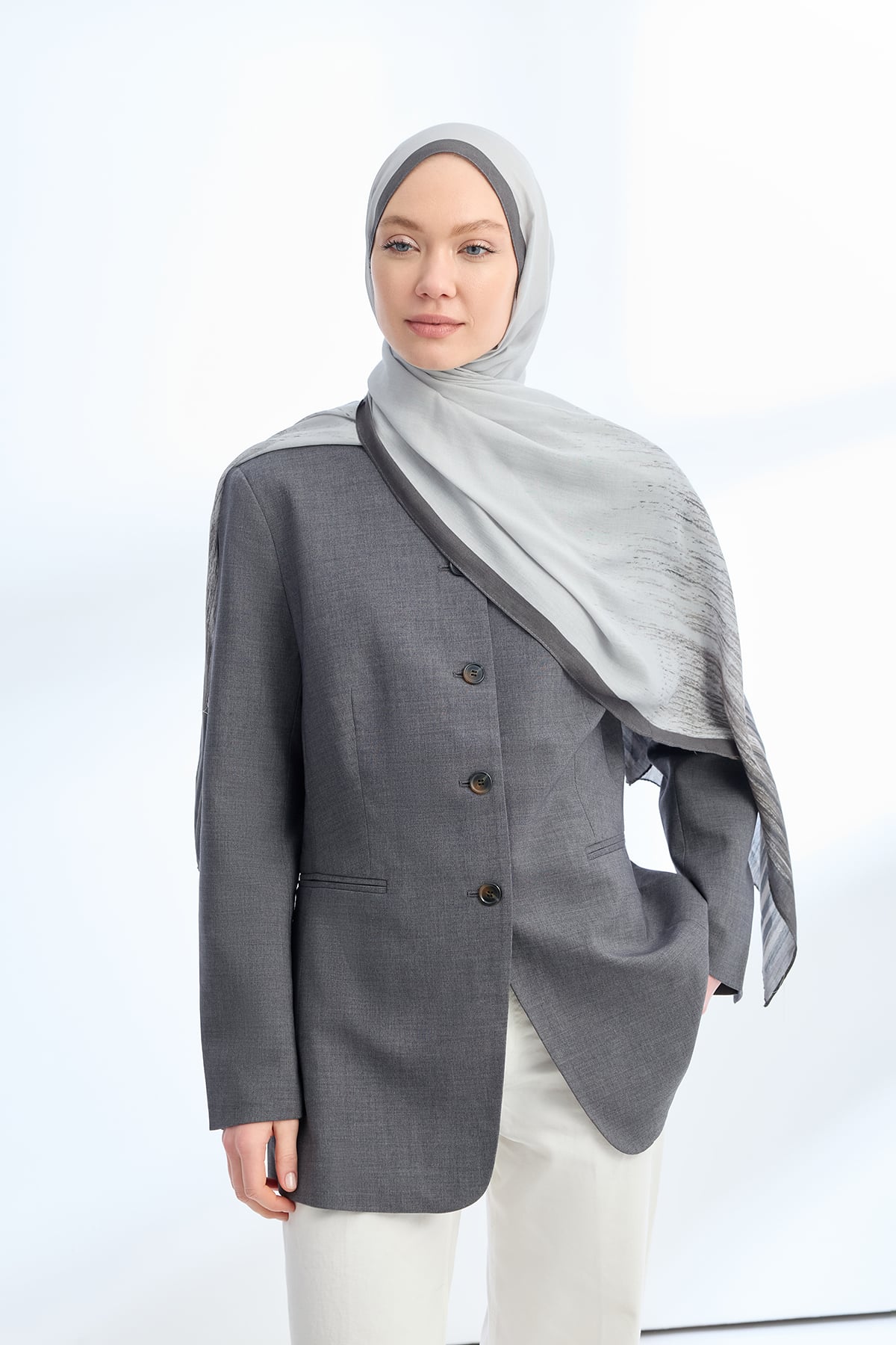ELEGANT HARMONY LINORA DESEN ŞAL  - GÜMÜŞ - FÜME