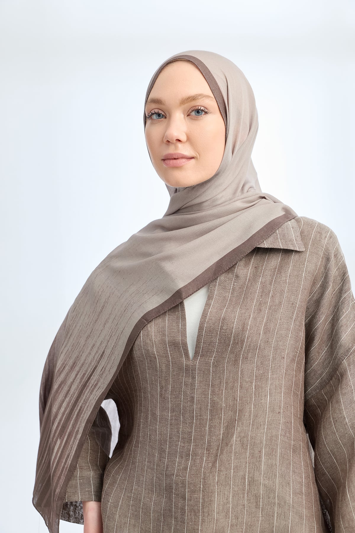 ELEGANT HARMONY LINORA DESEN ŞAL - VİZON