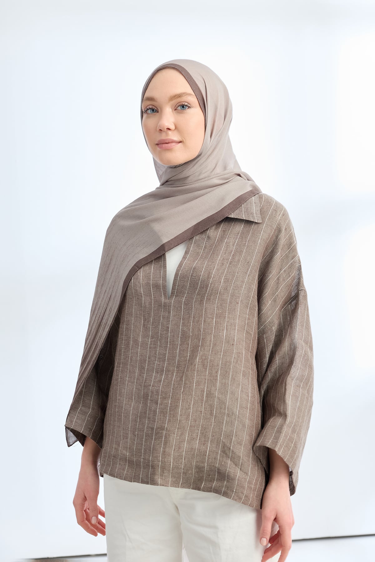 ELEGANT HARMONY LINORA DESEN ŞAL - VİZON