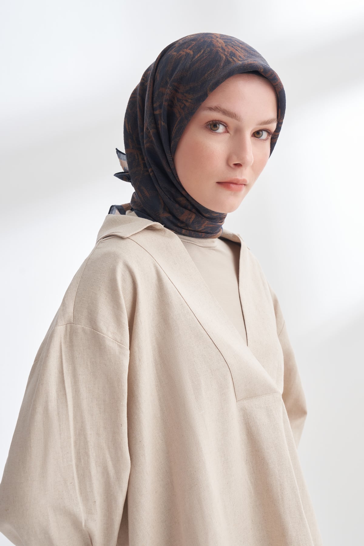 ENDLESS WAVES DESEN THE TENCEL EDIT EŞARP  - LACİVERT - DORE
