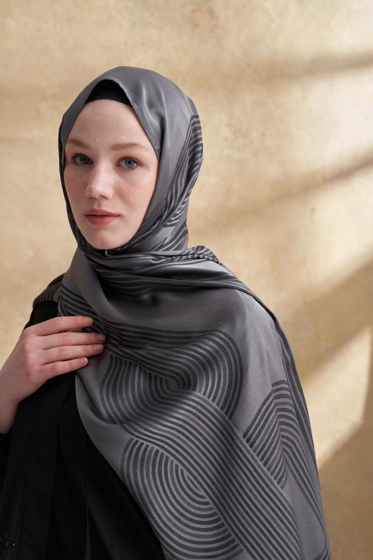 FIORI JAKAR LINE DESEN ŞAL -  FÜME