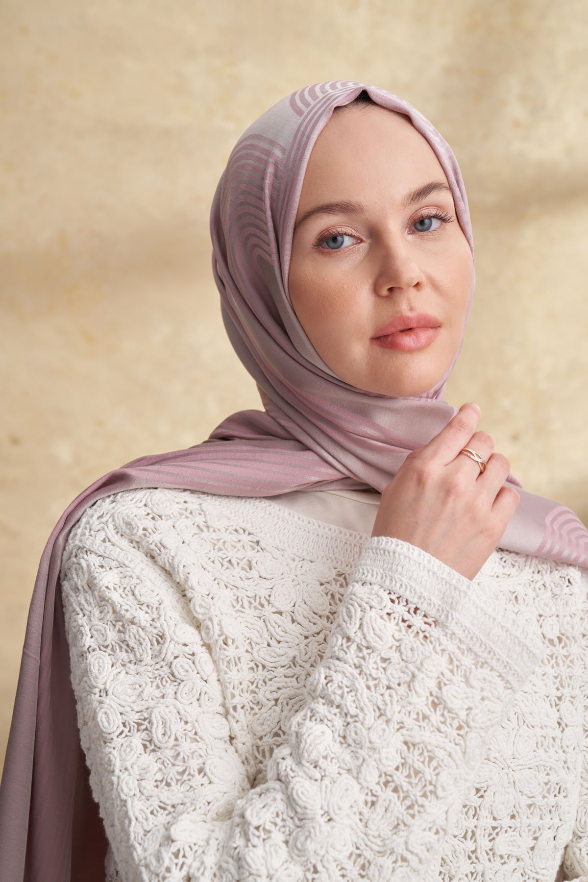 FIORI JAKAR LINE DESEN ŞAL -  PUDRA