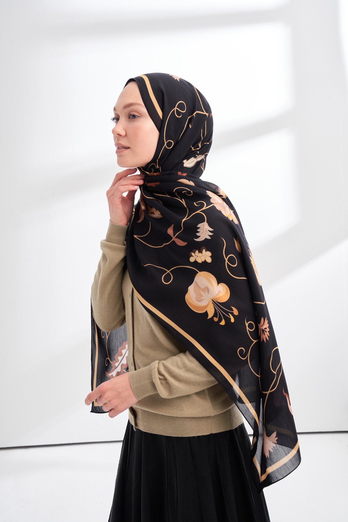 FLORAL ARCHIVE FIORA DESEN ŞAL - SİYAH