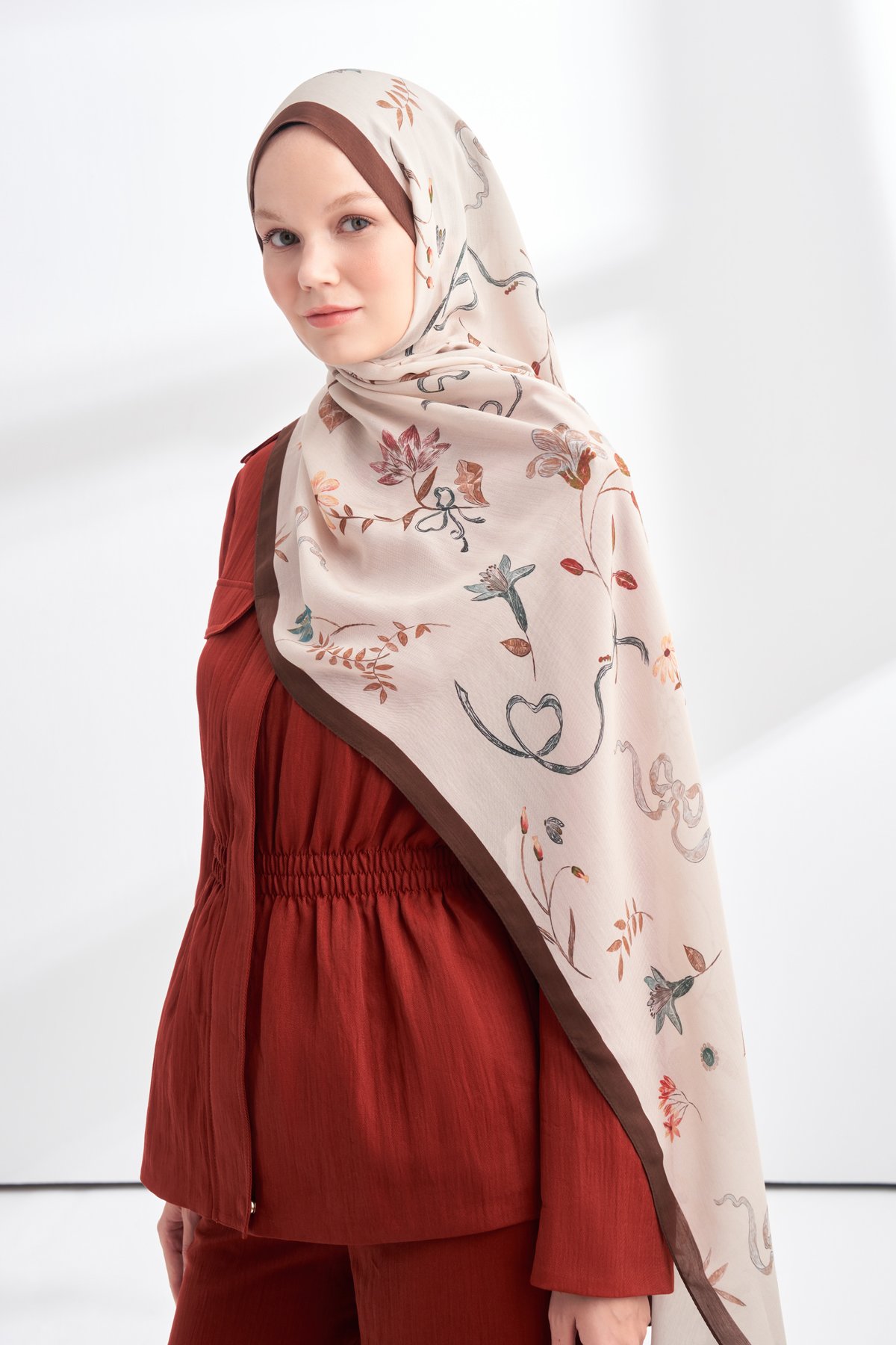 FLORAL ARCHIVE LAVINIA DESEN ŞAL - KAHVE - KREM