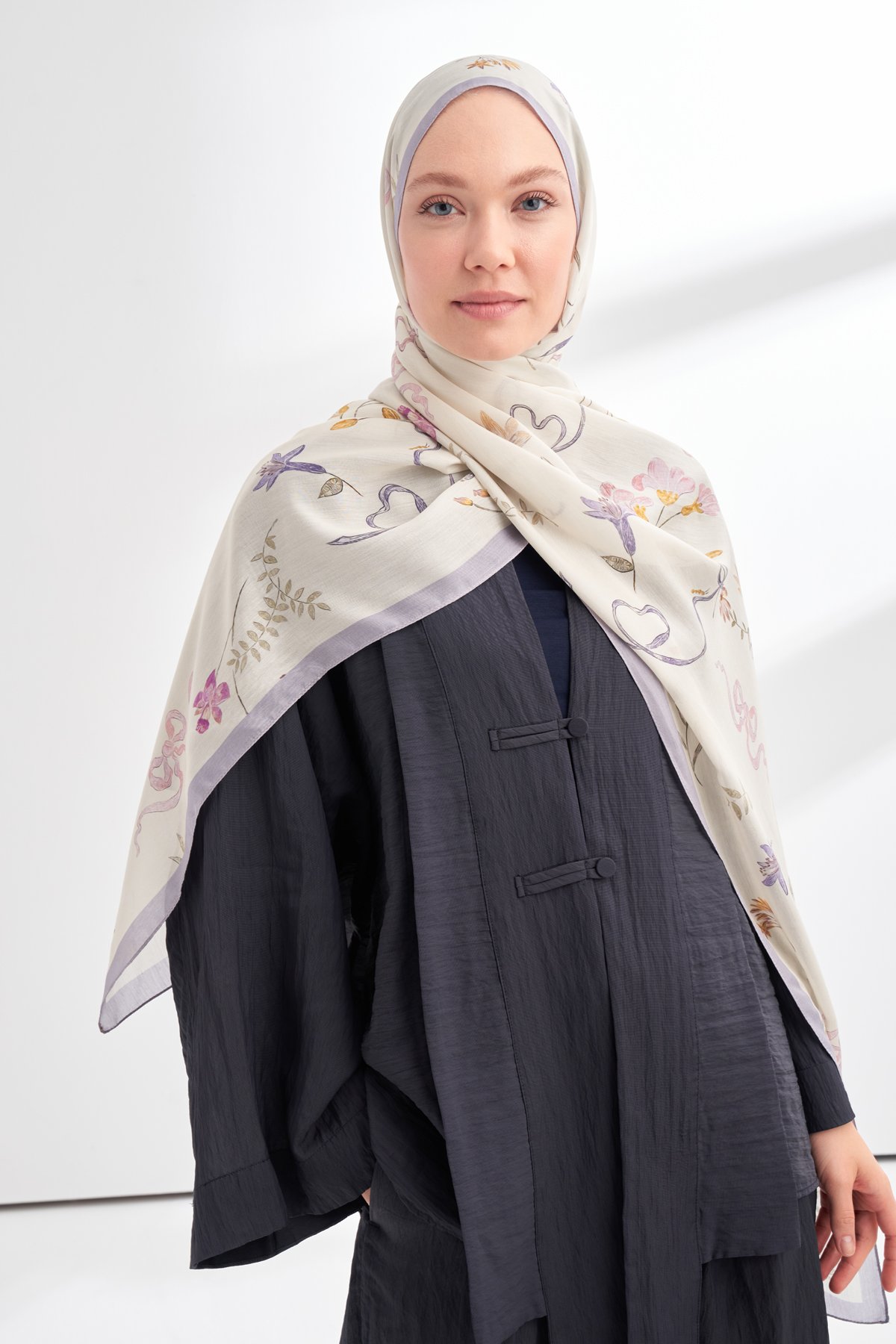 FLORAL ARCHIVE LAVINIA DESEN ŞAL - LİLA