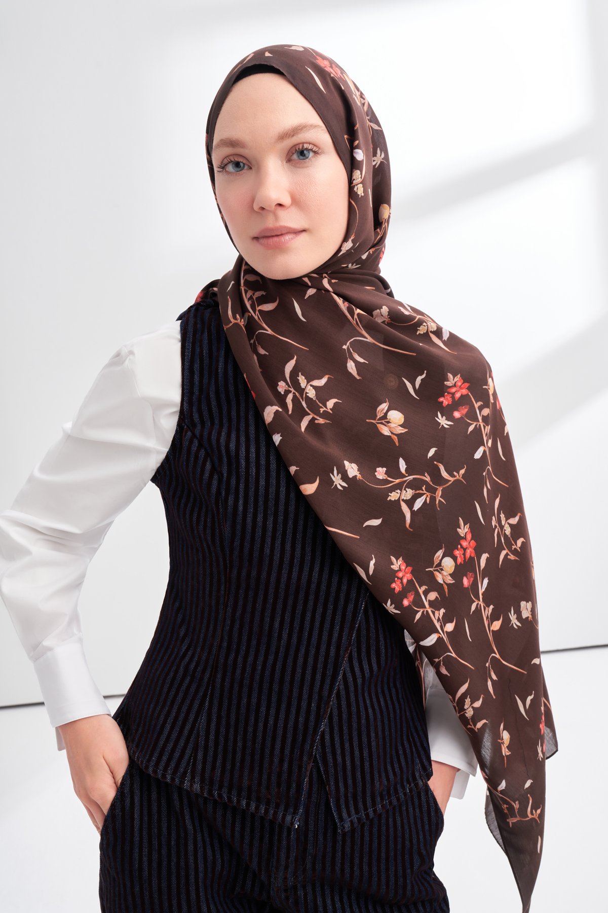 FLORAL ARCHIVE MIRELLE DESEN ŞAL - ACI KAHVE