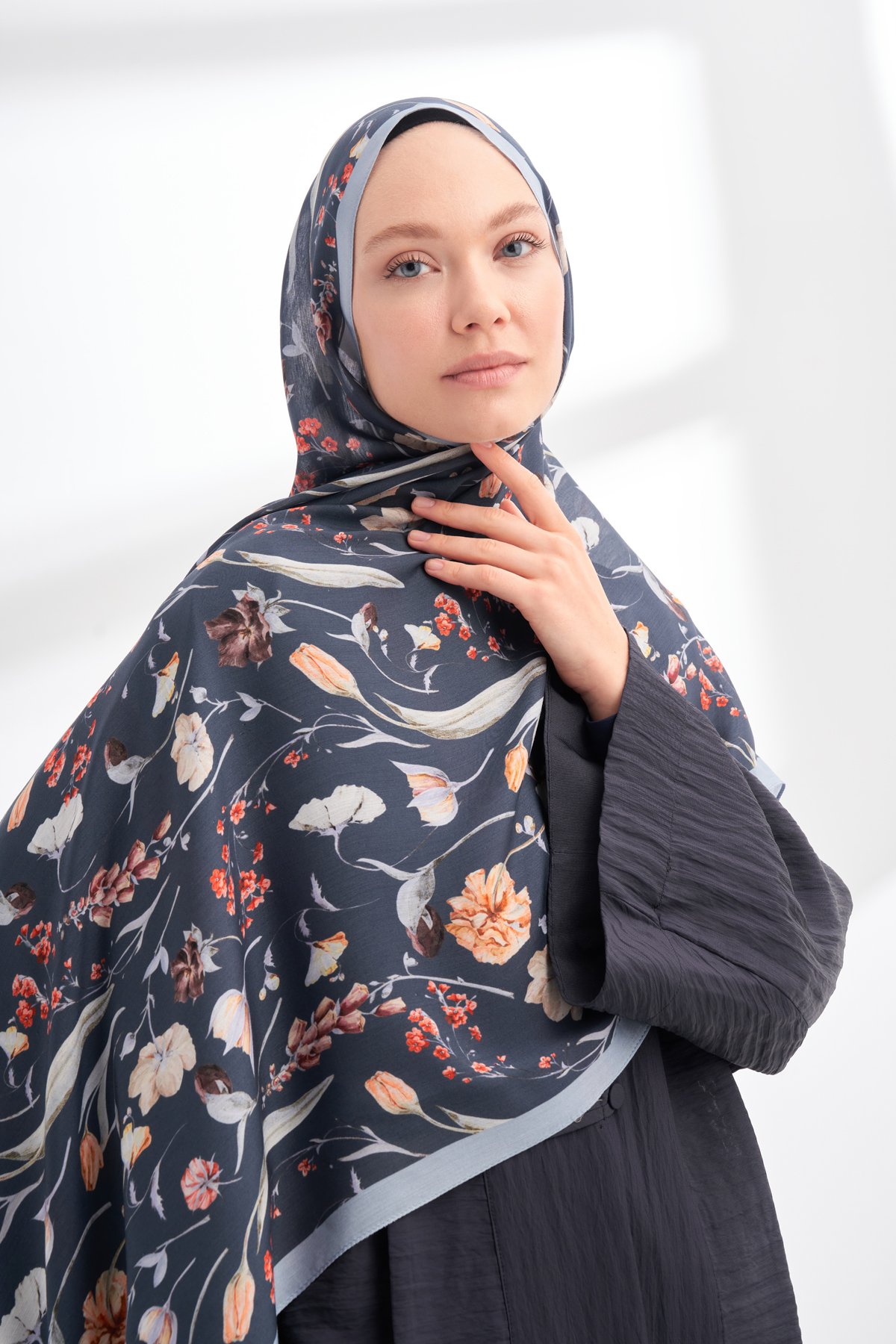 FLORAL ARCHIVE ROSALIE DESEN ŞAL - İNDİGO - LACİVERT