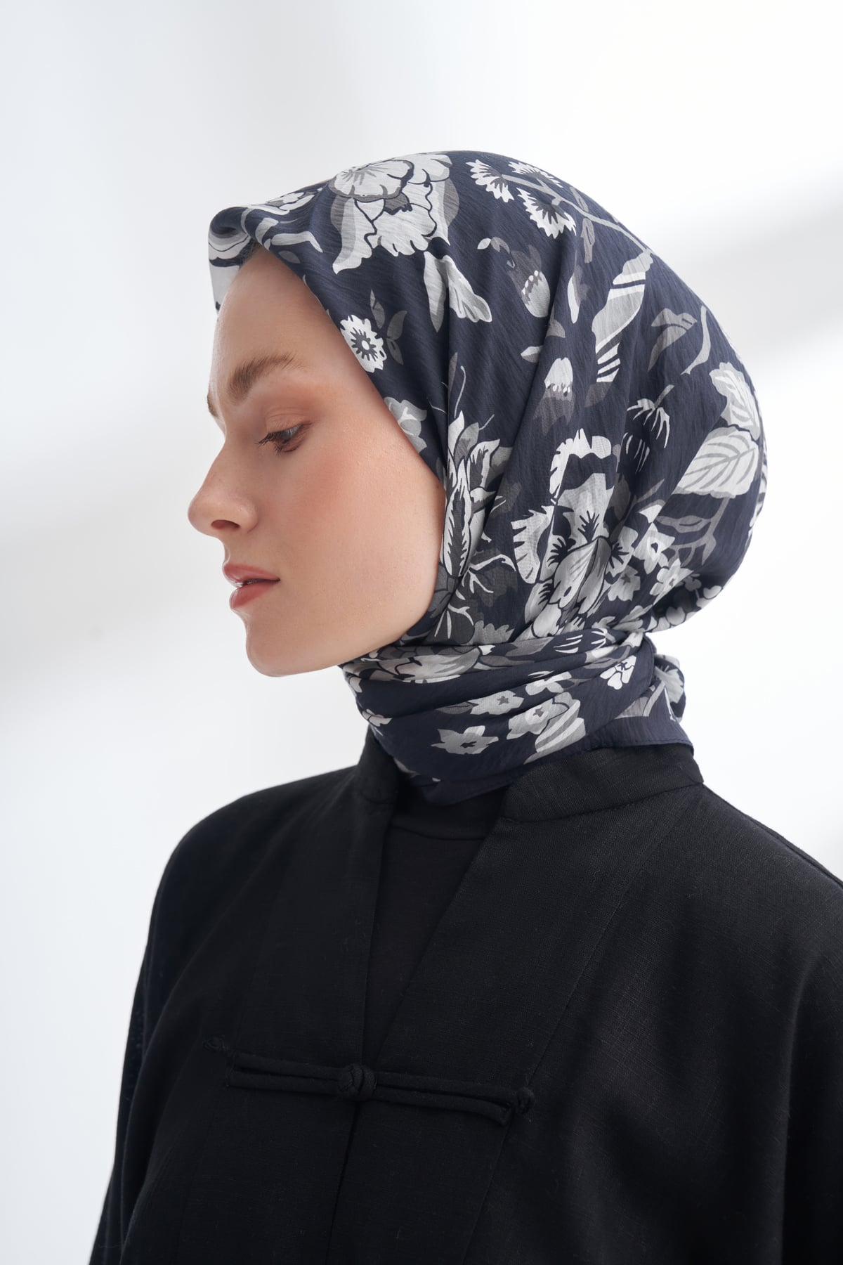 GARDEN MELODY DESEN THE TENCEL EDIT EŞARP - SİYAH