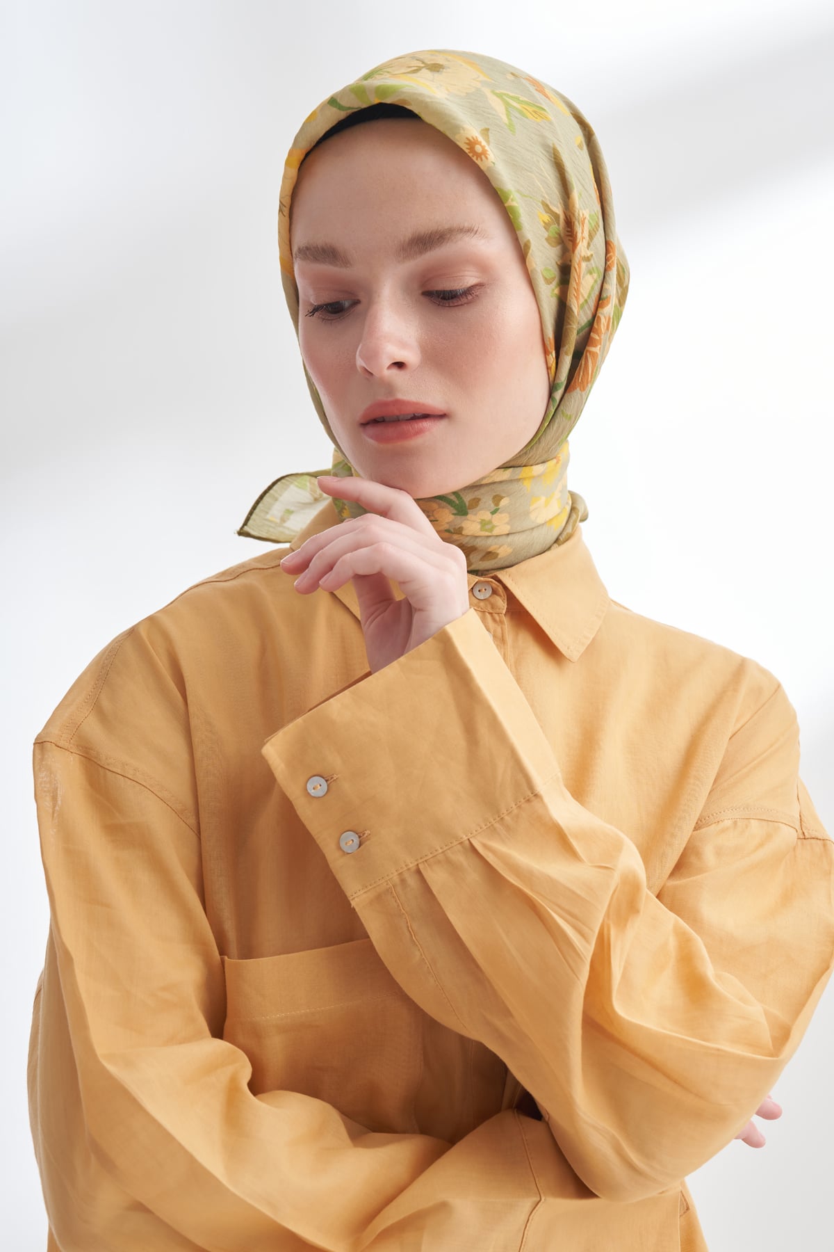 GARDEN MELODY DESEN THE TENCEL EDIT EŞARP - YAĞ YEŞİLİ