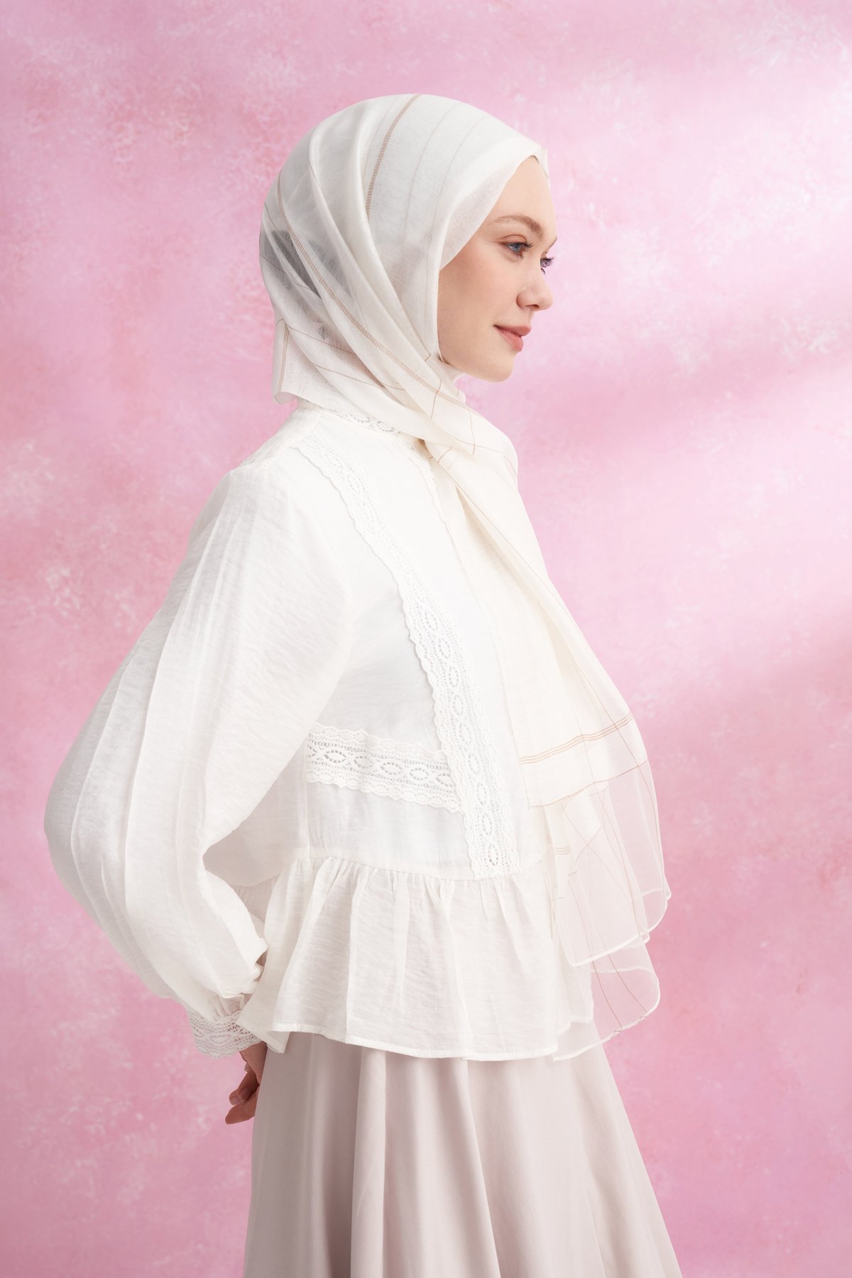 İPEKLİ VIOLET ŞAL - KREM