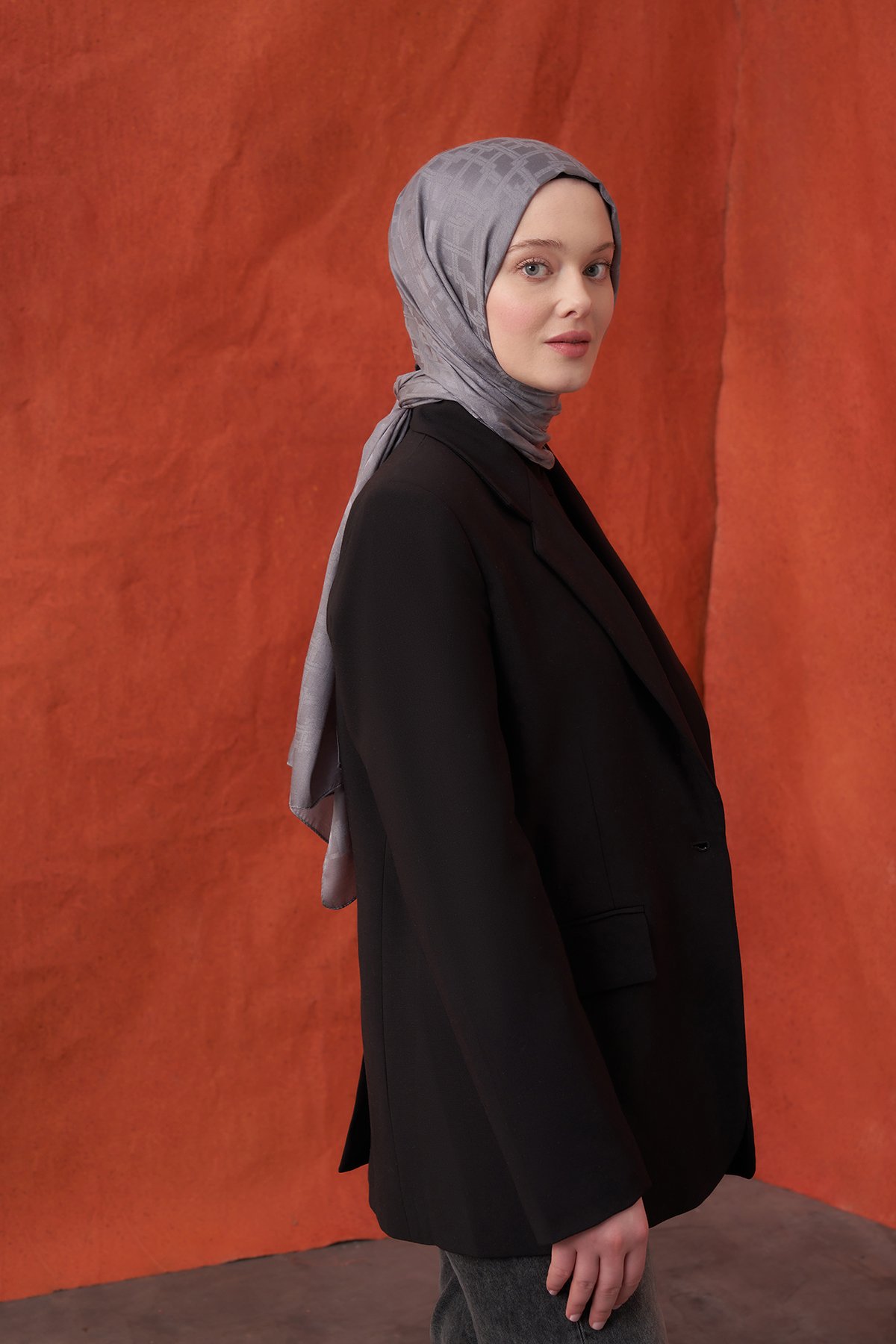 İTALYAN JAKAR BLOK DESEN ŞAL -  FÜME