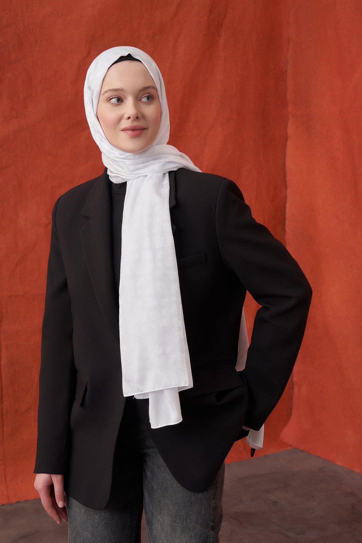 İTALYAN JAKAR BLOK DESEN ŞAL - KIRIK BEYAZ