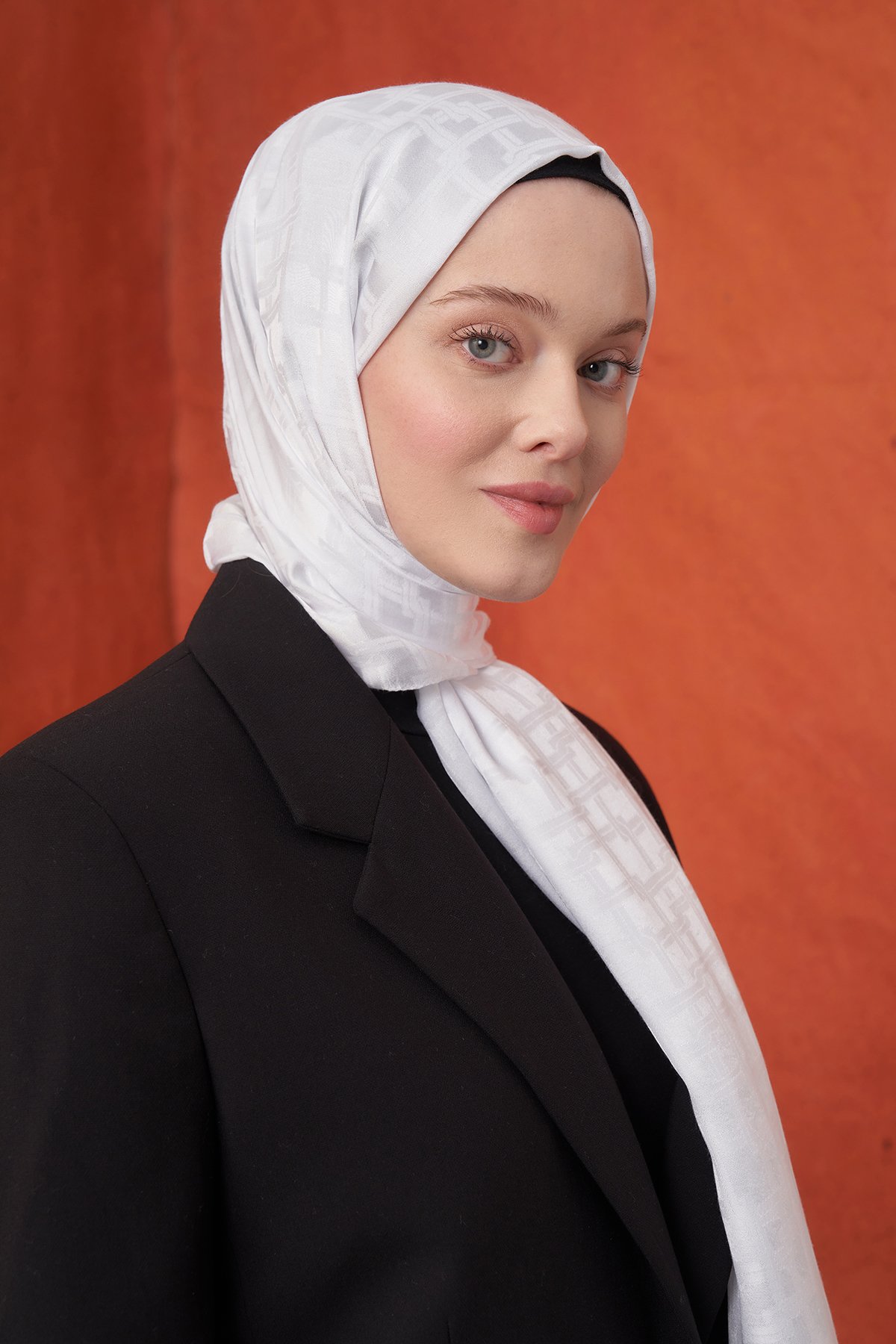 İTALYAN JAKAR BLOK DESEN ŞAL - KIRIK BEYAZ