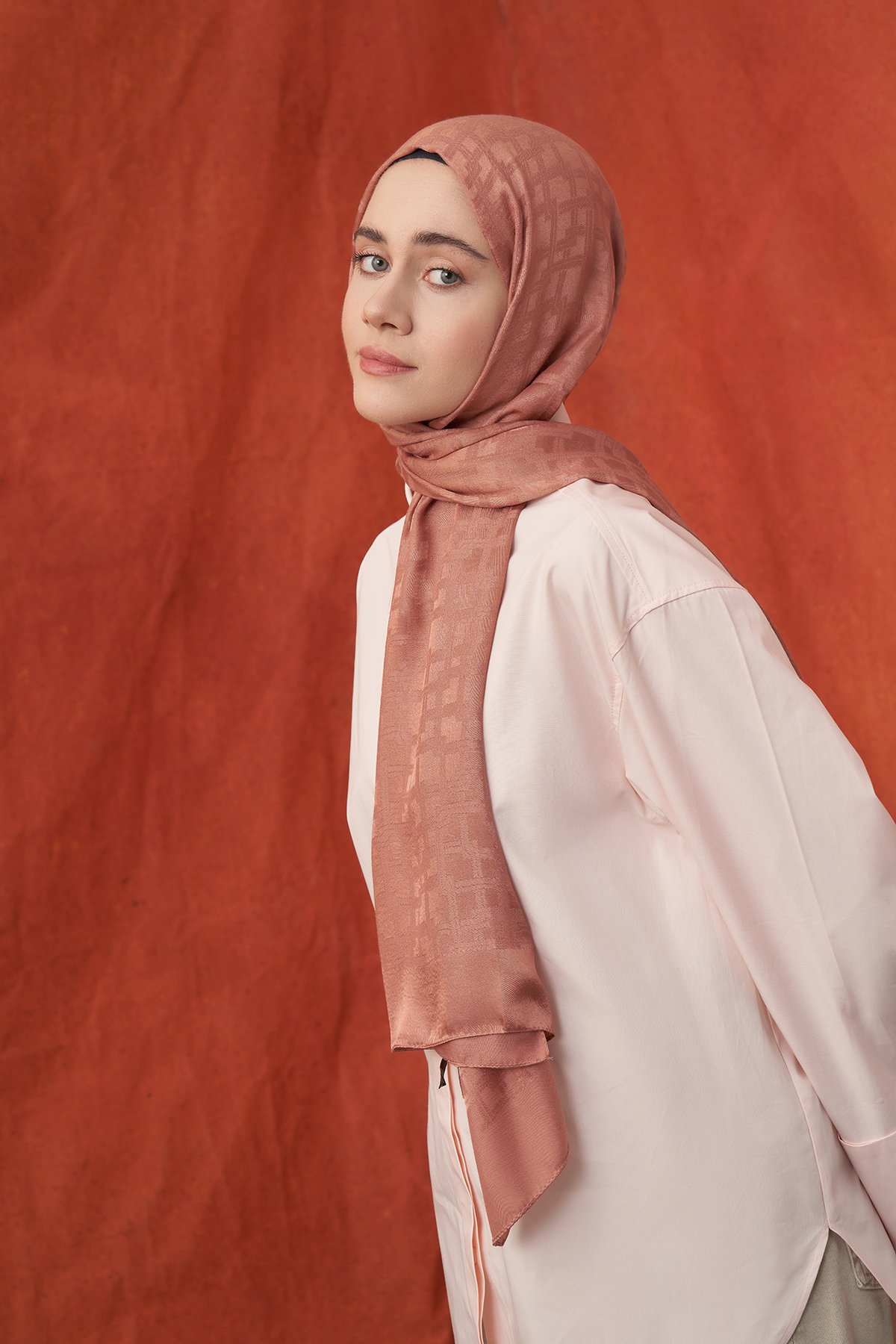 İTALYAN JAKAR BLOK DESEN ŞAL - SOĞAN KABUĞU