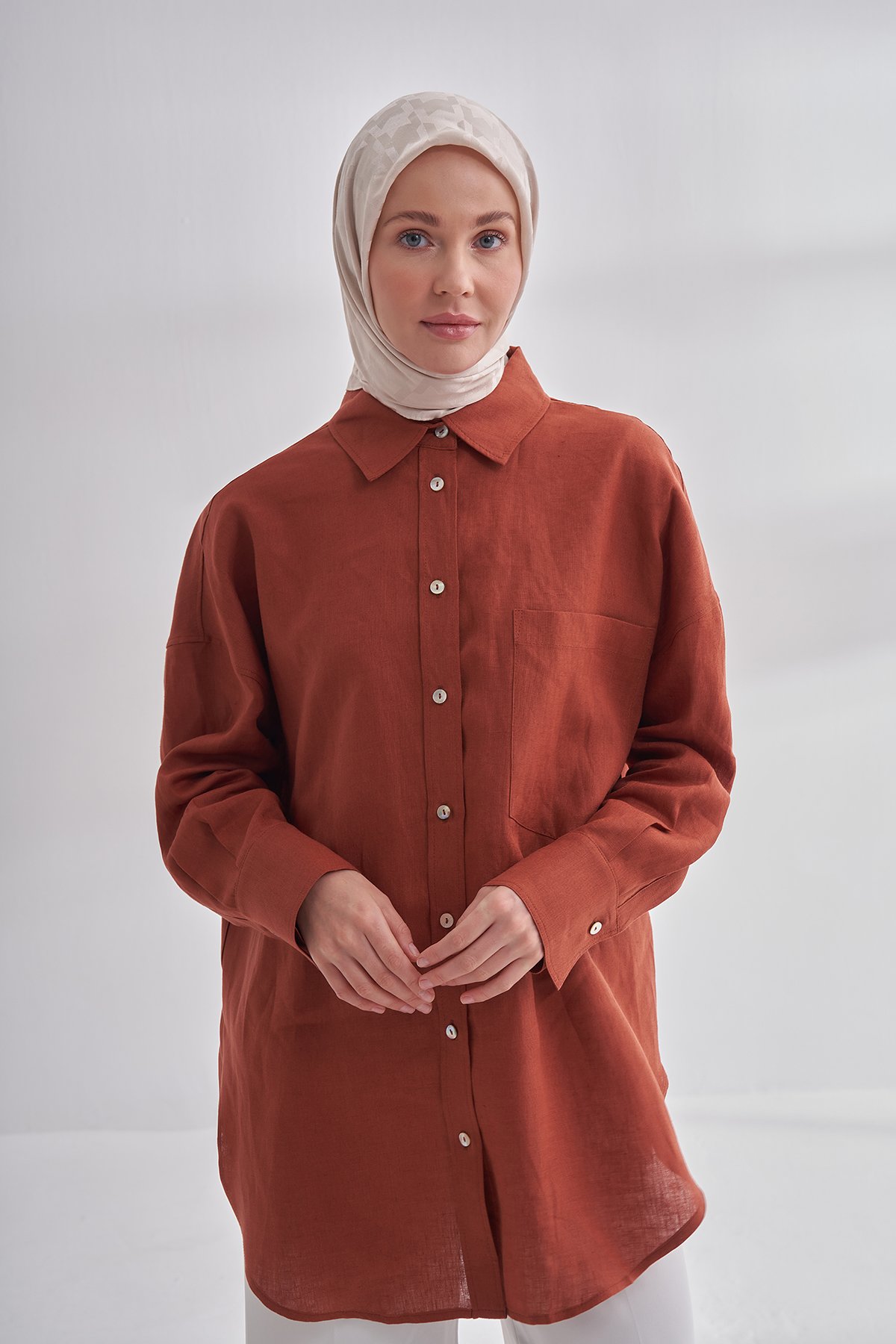 İTALYAN JAKAR KAZAYAĞI DESEN EŞARP - AÇIK BEJ