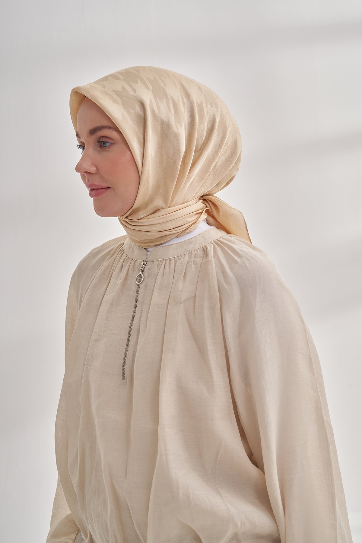 İTALYAN JAKAR KAZAYAĞI DESEN EŞARP - DORE