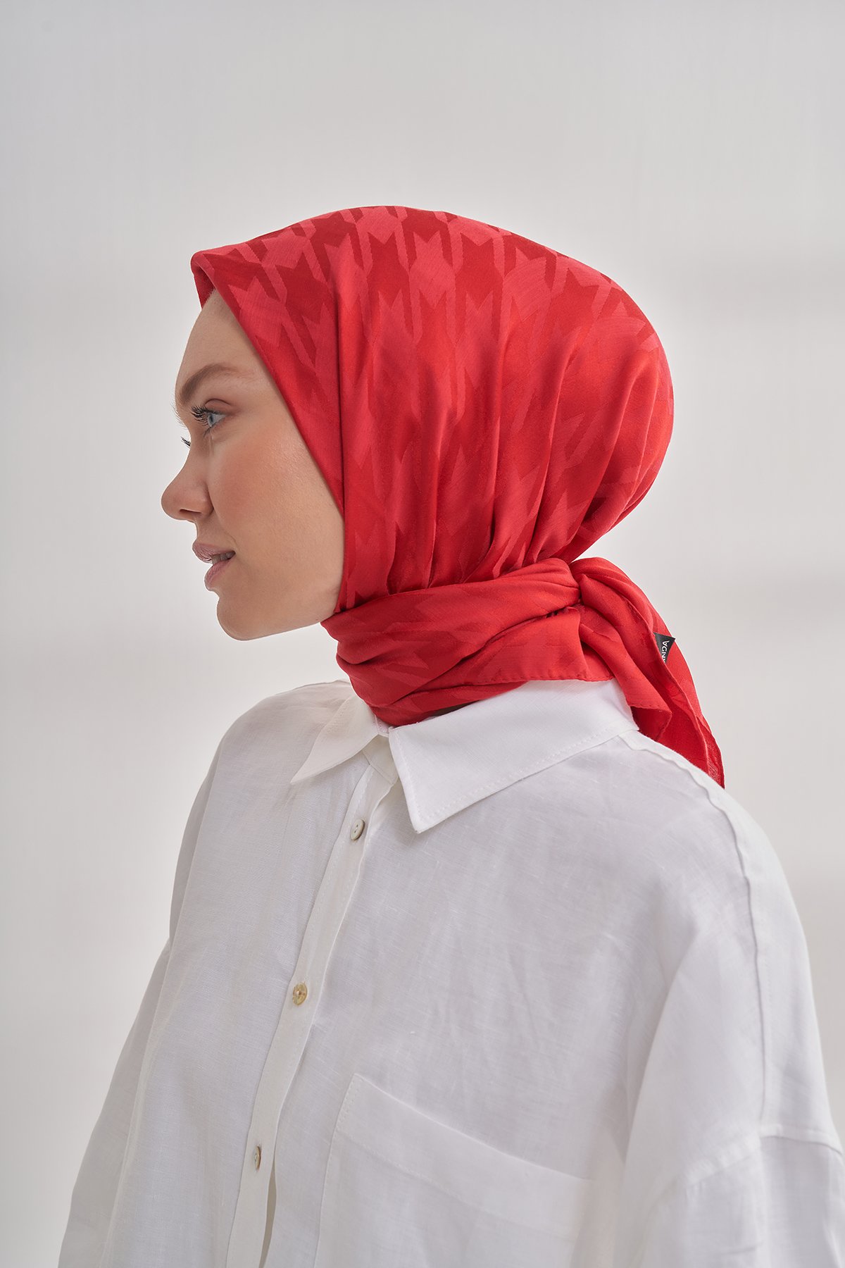 İTALYAN JAKAR KAZAYAĞI DESEN EŞARP - KIRMIZI