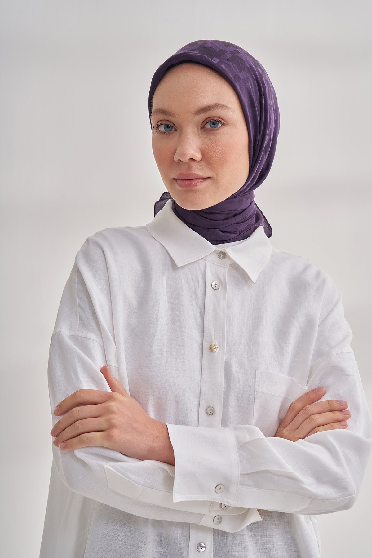 İTALYAN JAKAR KAZAYAĞI DESEN EŞARP - MÜRDÜM