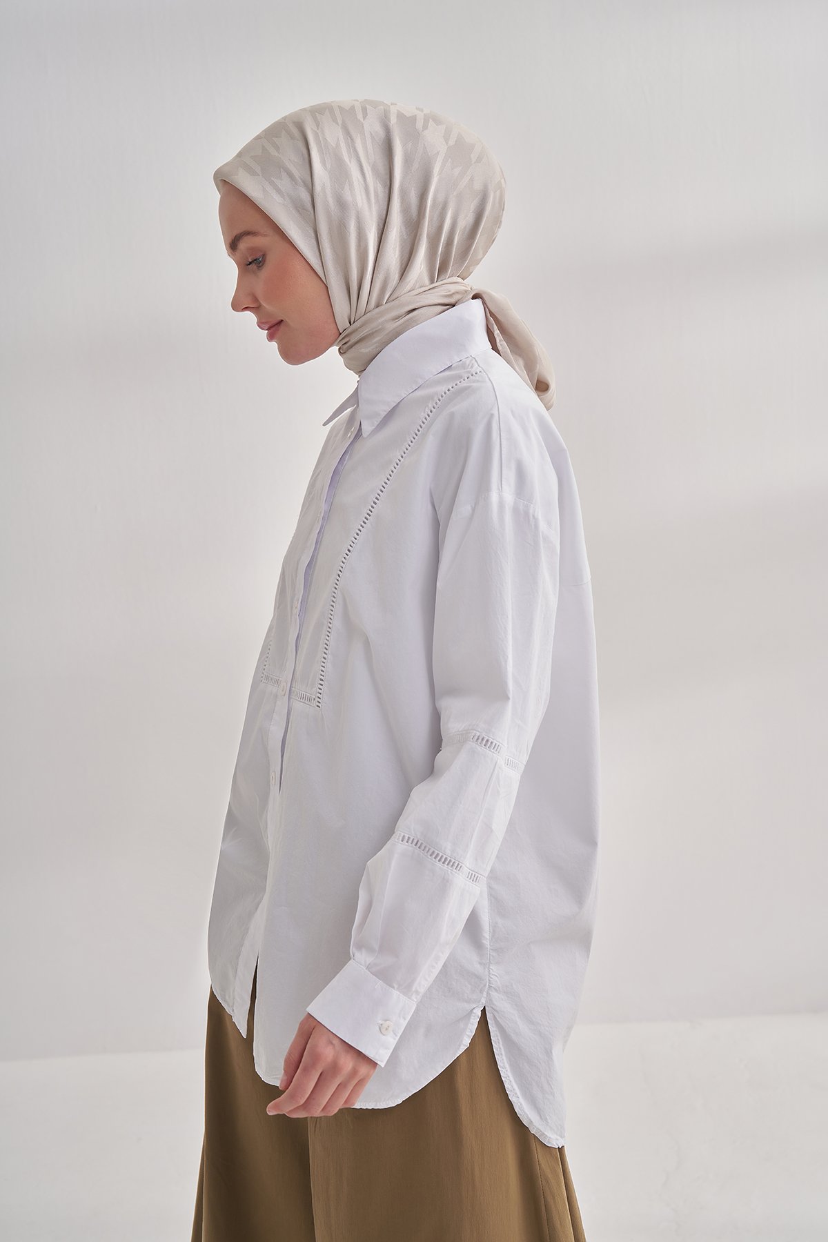 İTALYAN JAKAR KAZAYAĞI DESEN EŞARP - TAŞ