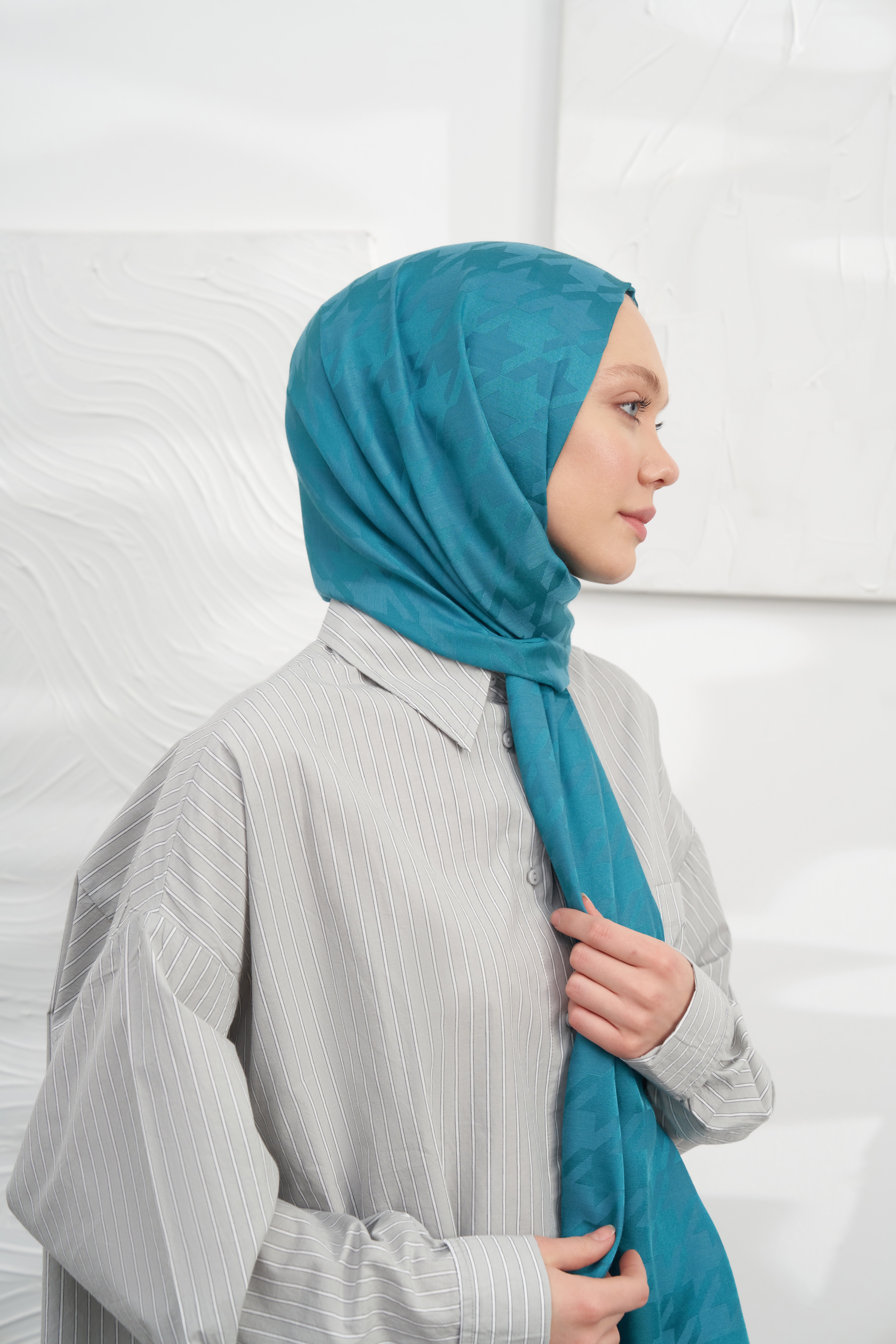 İTALYAN JAKAR KAZAYAĞI DESEN ŞAL -PETROL MAVİSİ