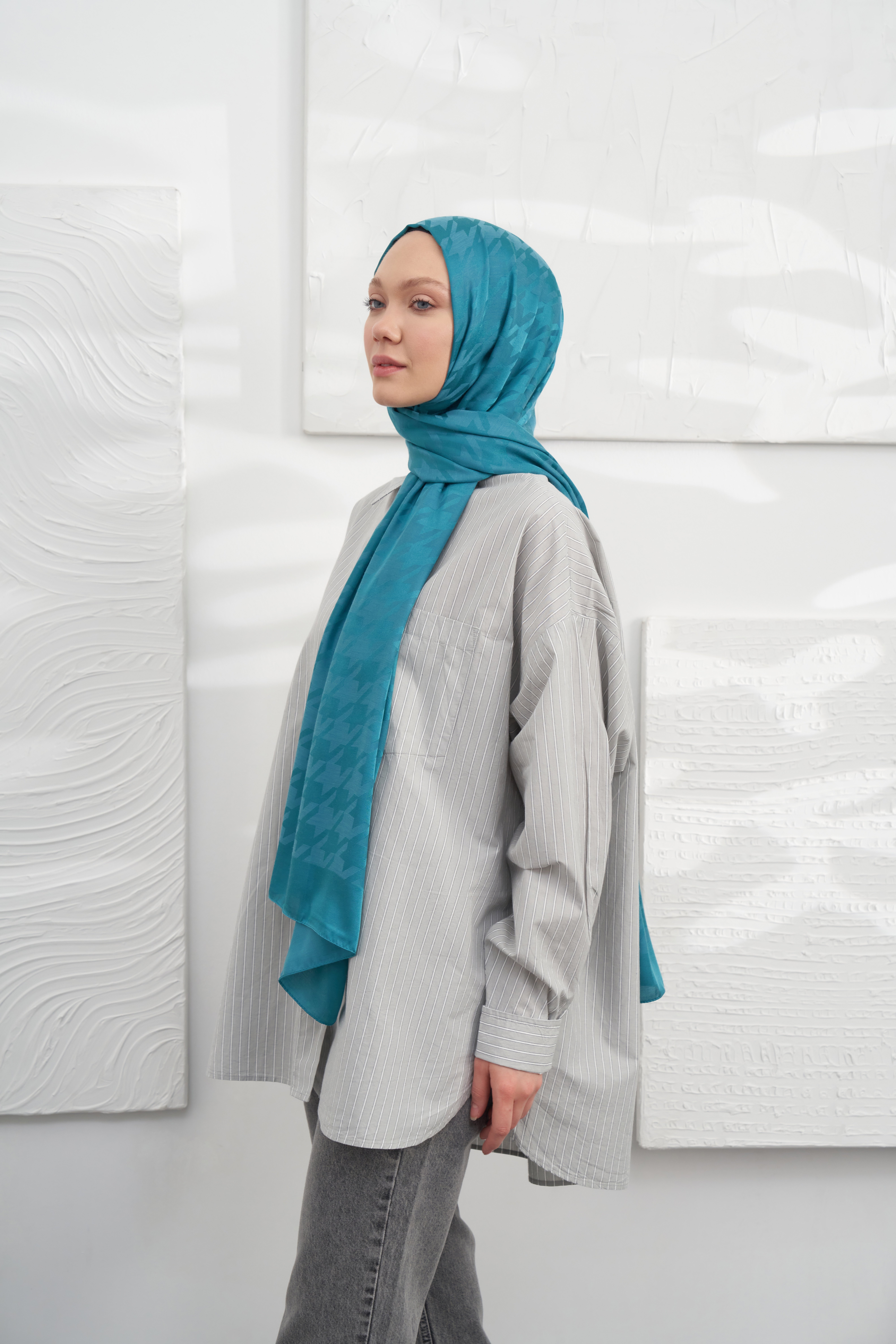 İTALYAN JAKAR KAZAYAĞI DESEN ŞAL -PETROL MAVİSİ